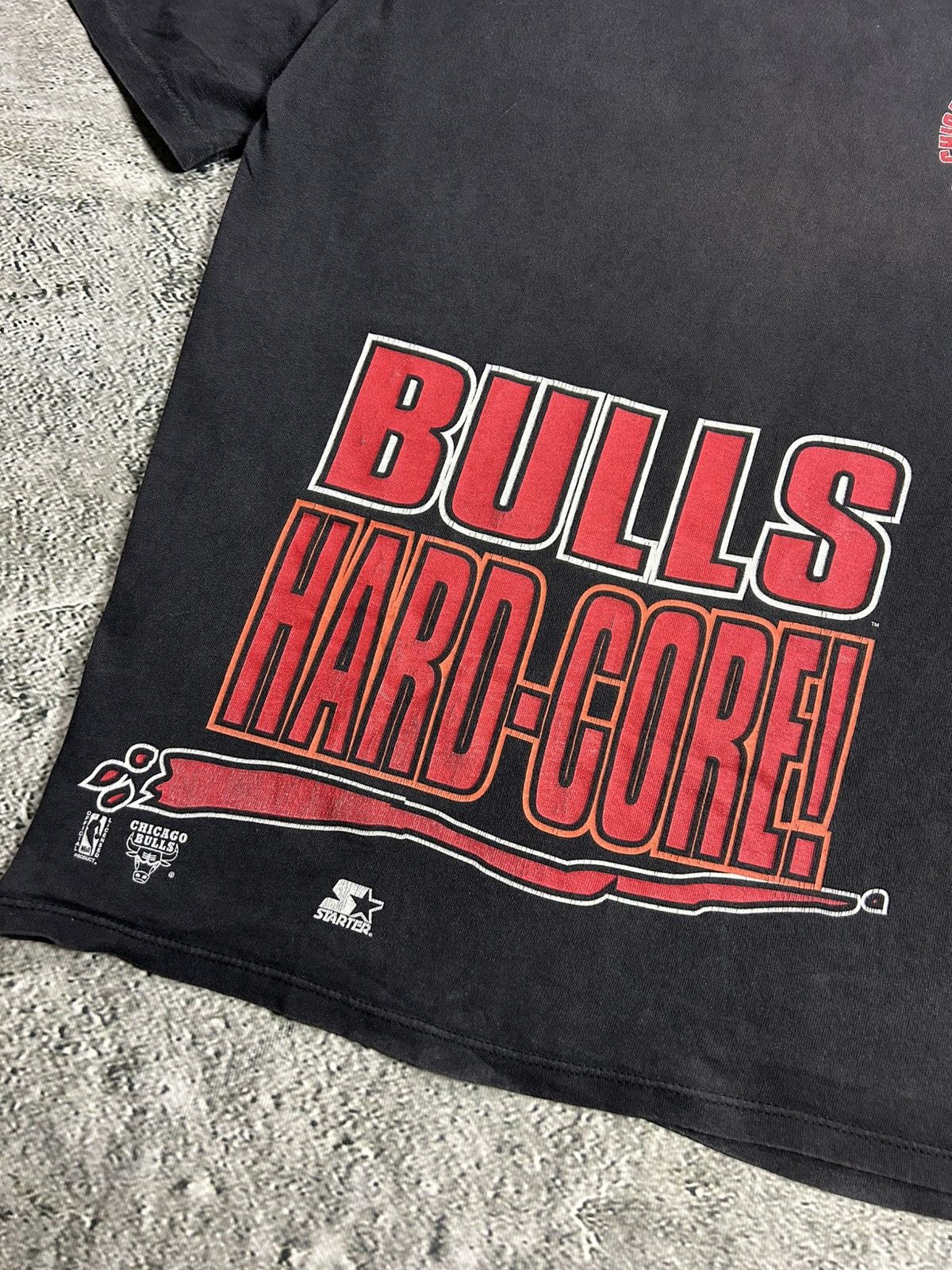 NBA × Starter × Vintage Chicago Bulls vintage T-Shirt Starter USA made single stitch Size US XL / EU 56 / 4 - 5 Thumbnail