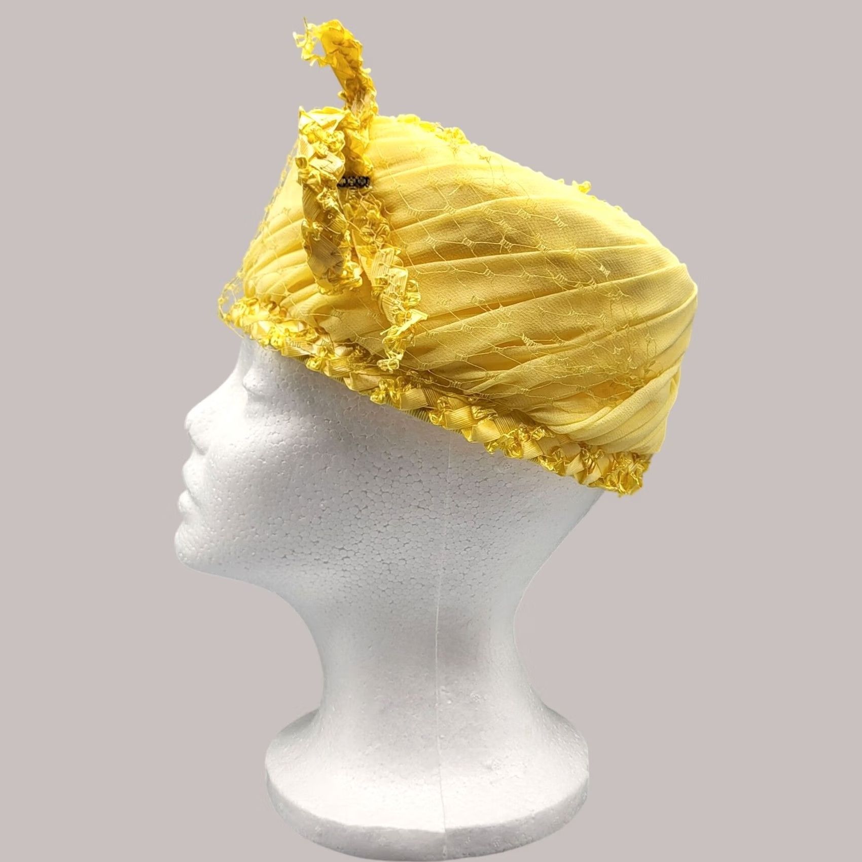 Linda Farrow VINTAGE Linda Farrell Yellow Pillbox Hat Womens 1950s Hat Yellow Women Public United States 1950s Size ONE SIZE - 6 Thumbnail