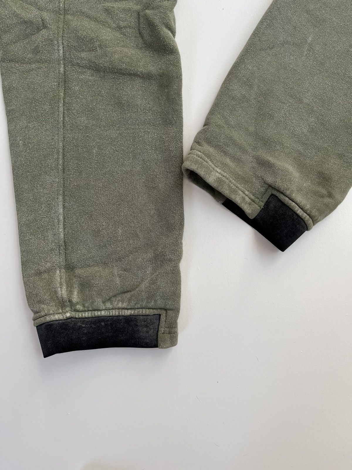 Stone Island Stone Island - Cargo Sweatpant in Olive size M Size US 31 - 9 Thumbnail