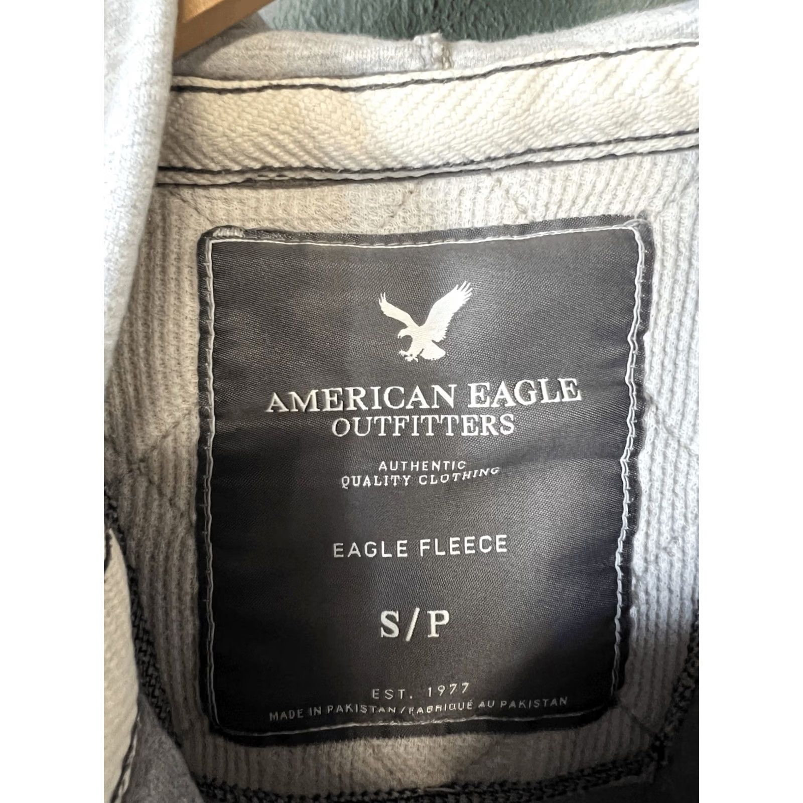 American Eagle Outfitters Y2K American Eagle Mens Gray Pullover Hooded Sweatshirt Embroidered Size S Size US S / EU 44-46 / 1 - 3 Thumbnail
