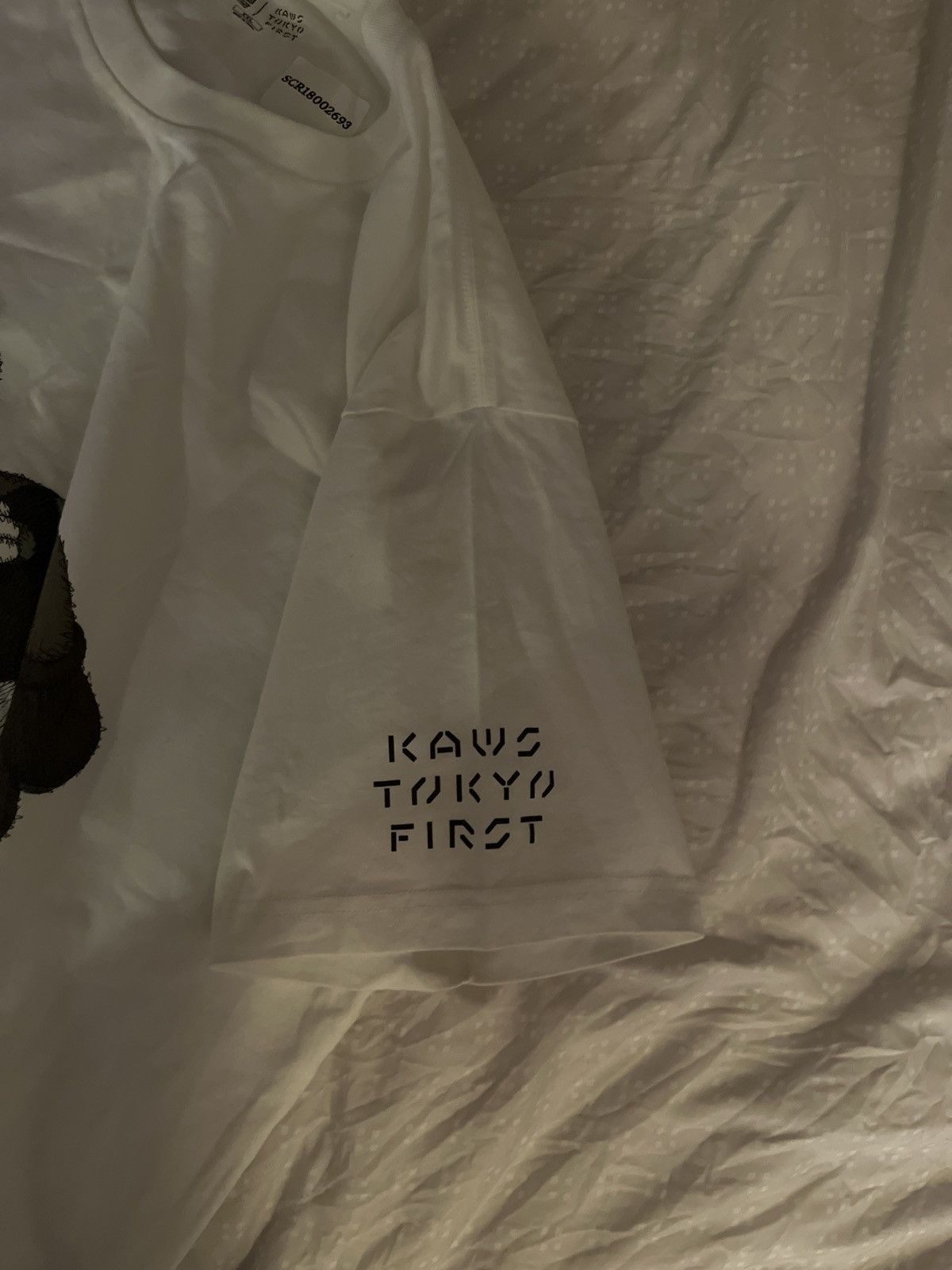 Kaws × Uniqlo Tokyo First Tee Size US XXL / EU 58 / 5 - 3 Thumbnail
