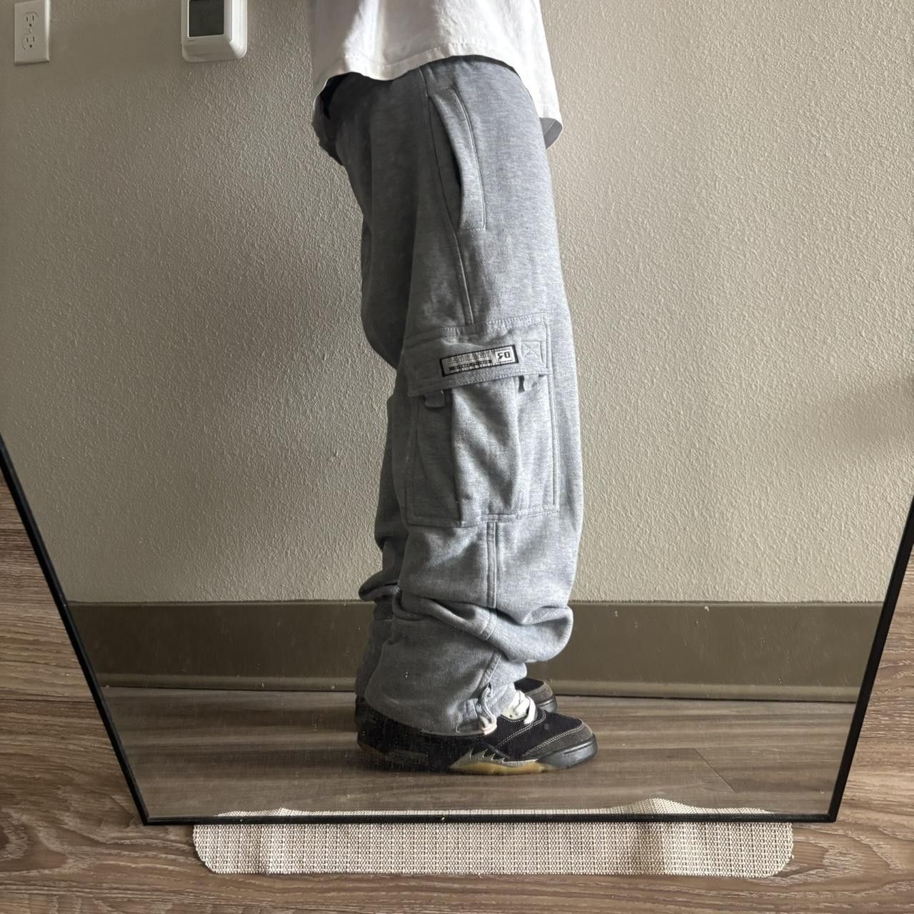 Japanese Brand Crazy Vintage Y2K/2000s Baggy Grey Skater Cargo Sweatpants! Fits M Size US 30 / EU 46 - 2 Thumbnail
