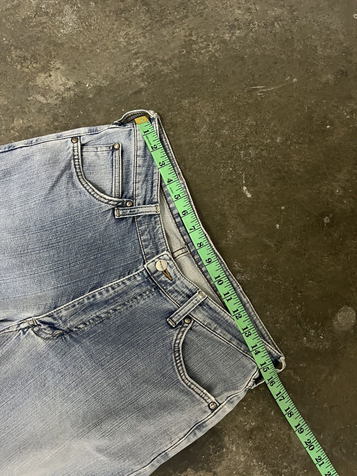 Wrangler Vintage Wrangler Buffalo Head Light Wash Jean Size US 30 / EU 46 - 9 Thumbnail