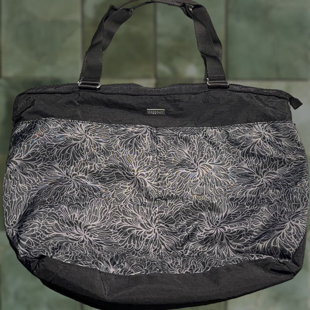 Vintage VINTAGE Baggallini Tote Bag Women Large Black Nylon Casual Travel Size ONE SIZE - 1 Thumbnail