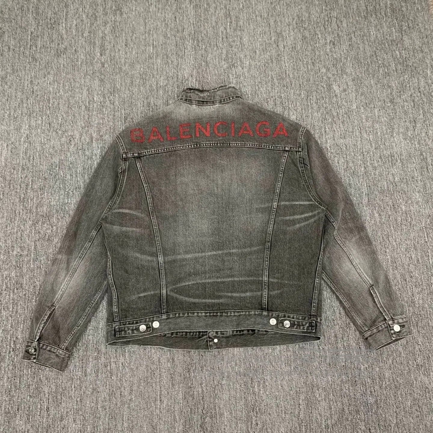 Balenciaga Balenciaga Back Logo Washed Denim Jacket. Size US M / EU 48-50 / 2 - 2 Thumbnail