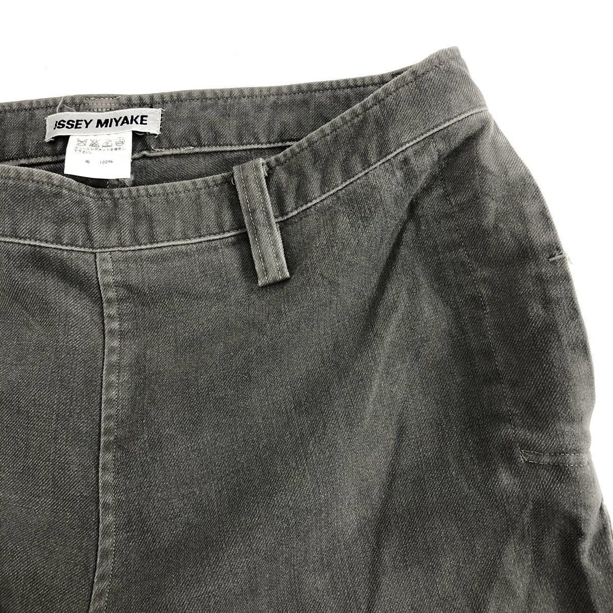 Issey Miyake × Japanese Brand Vintage Issey Miyake Short Pants Size US 28 / EU 44 - 12 Thumbnail