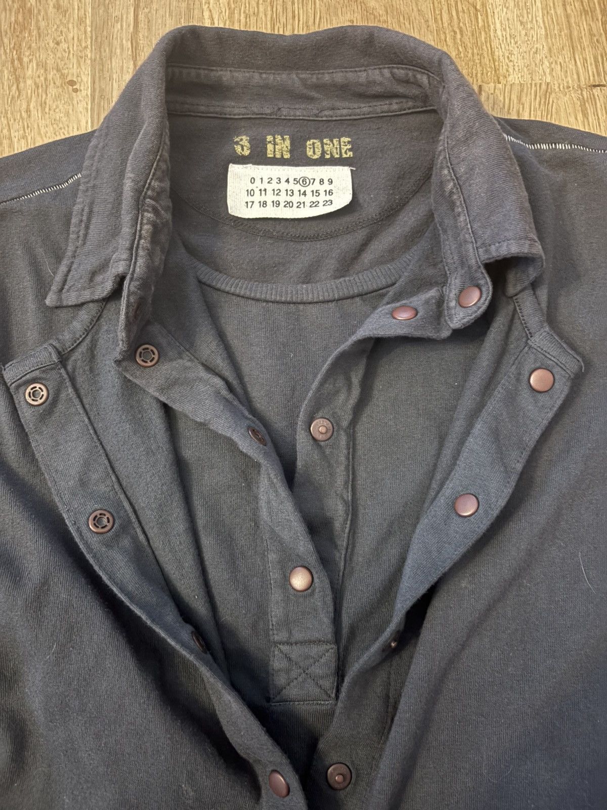 MM6 × Maison Margiela Maison Margiela AW04 ”3 IN ONE” Shirt Size US S / EU 44-46 / 1 - 2 Thumbnail