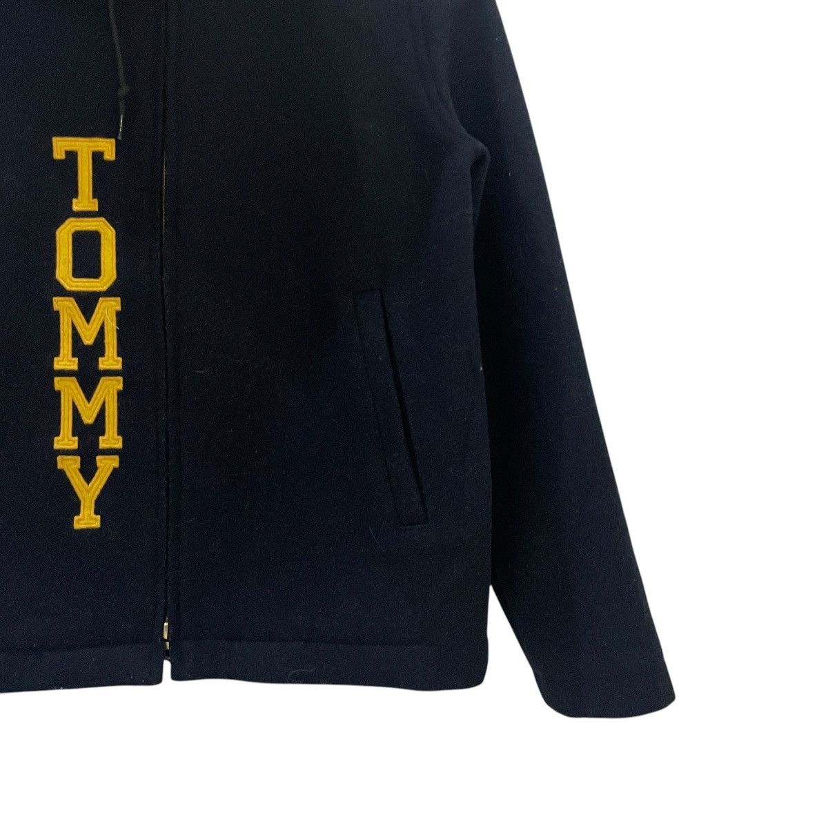 Tommy Hilfiger Vintage Tommy Embroidery Big Logo Jacket Size L / US 10 / IT 46 - 4 Thumbnail