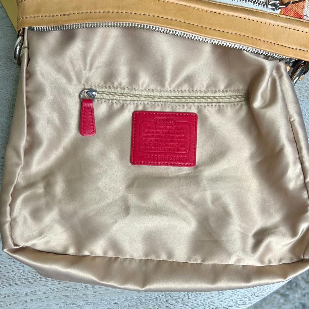 Coach Coach Ashley Hippie Floral Canvas Watercolor Bag Size ONE SIZE - 8 Thumbnail