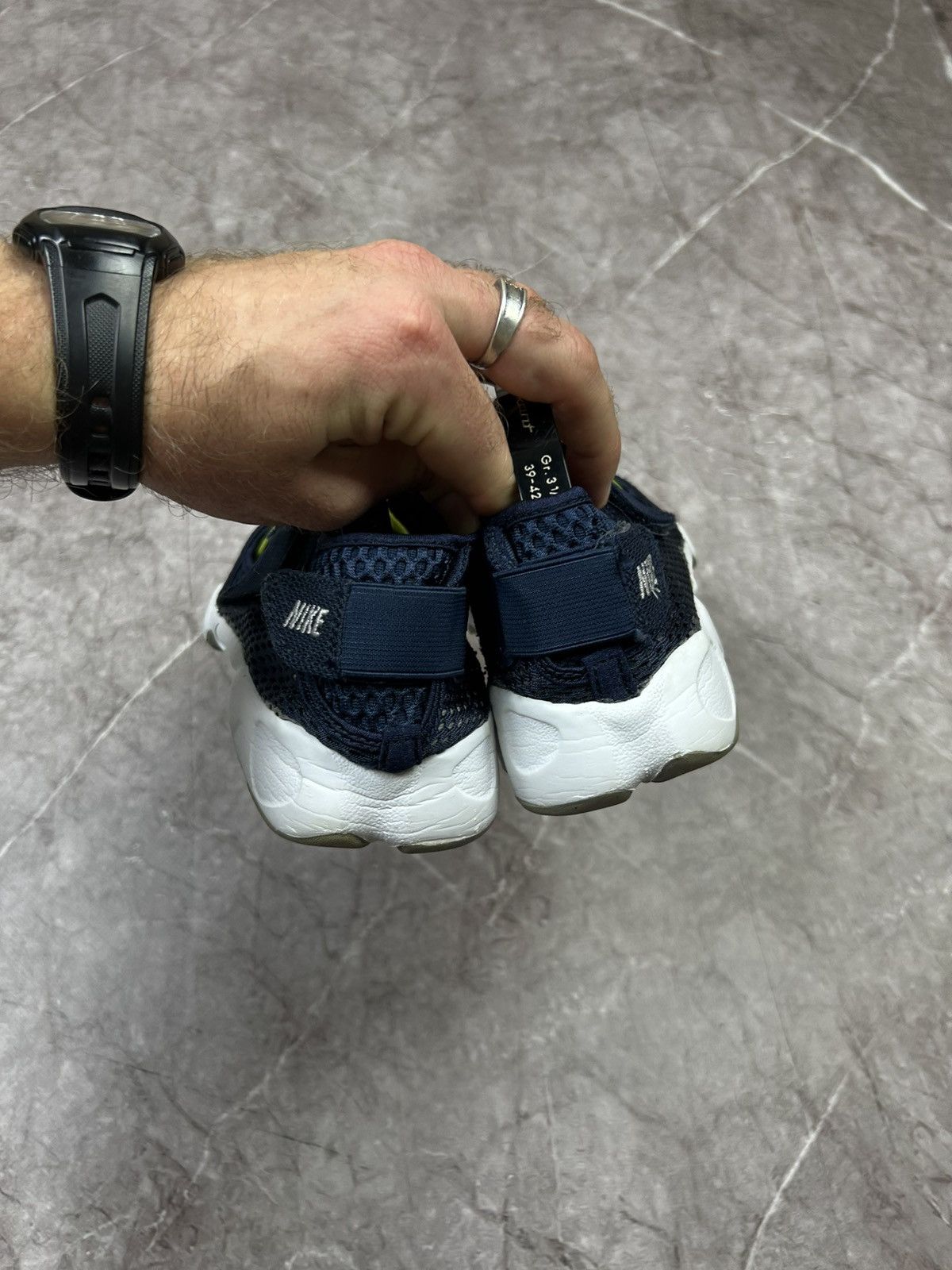 Nike NIKE Y2K AIR RIFT TABI SANDALS SHOES Size US 7.5 / IT 37.5 - 9 Thumbnail
