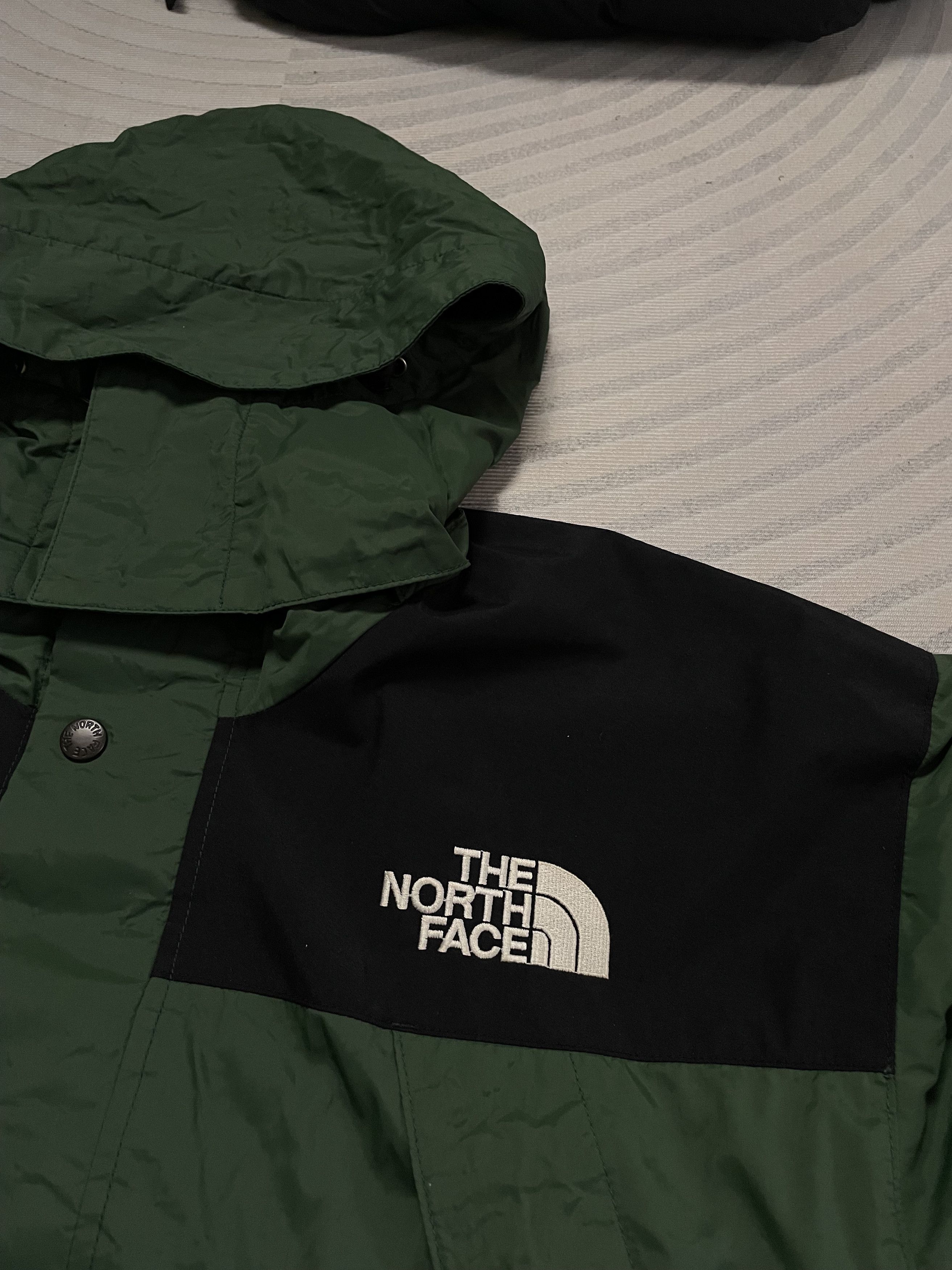 The North Face Vintage The North Face GTX 1990 Rain Jacket Large Size US L / EU 52-54 / 3 - 8 Thumbnail