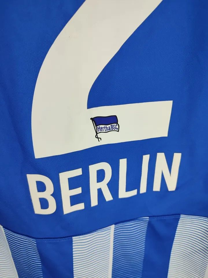 Nike Hertha BSC Berlin 2018/19 Home FOOTBALL Kit SHIRT SOCCER Size US L / EU 52-54 / 3 - 7 Thumbnail