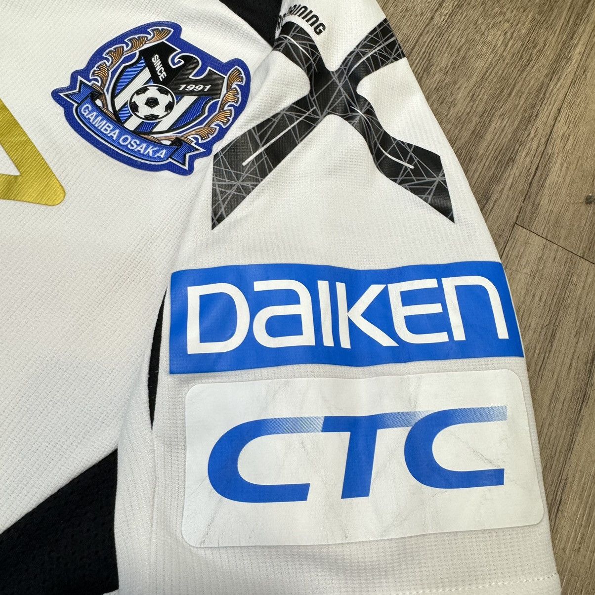 Umbro Osaka Gamba player issued /worn training jersey #23 Size US S / EU 44-46 / 1 - 6 Thumbnail