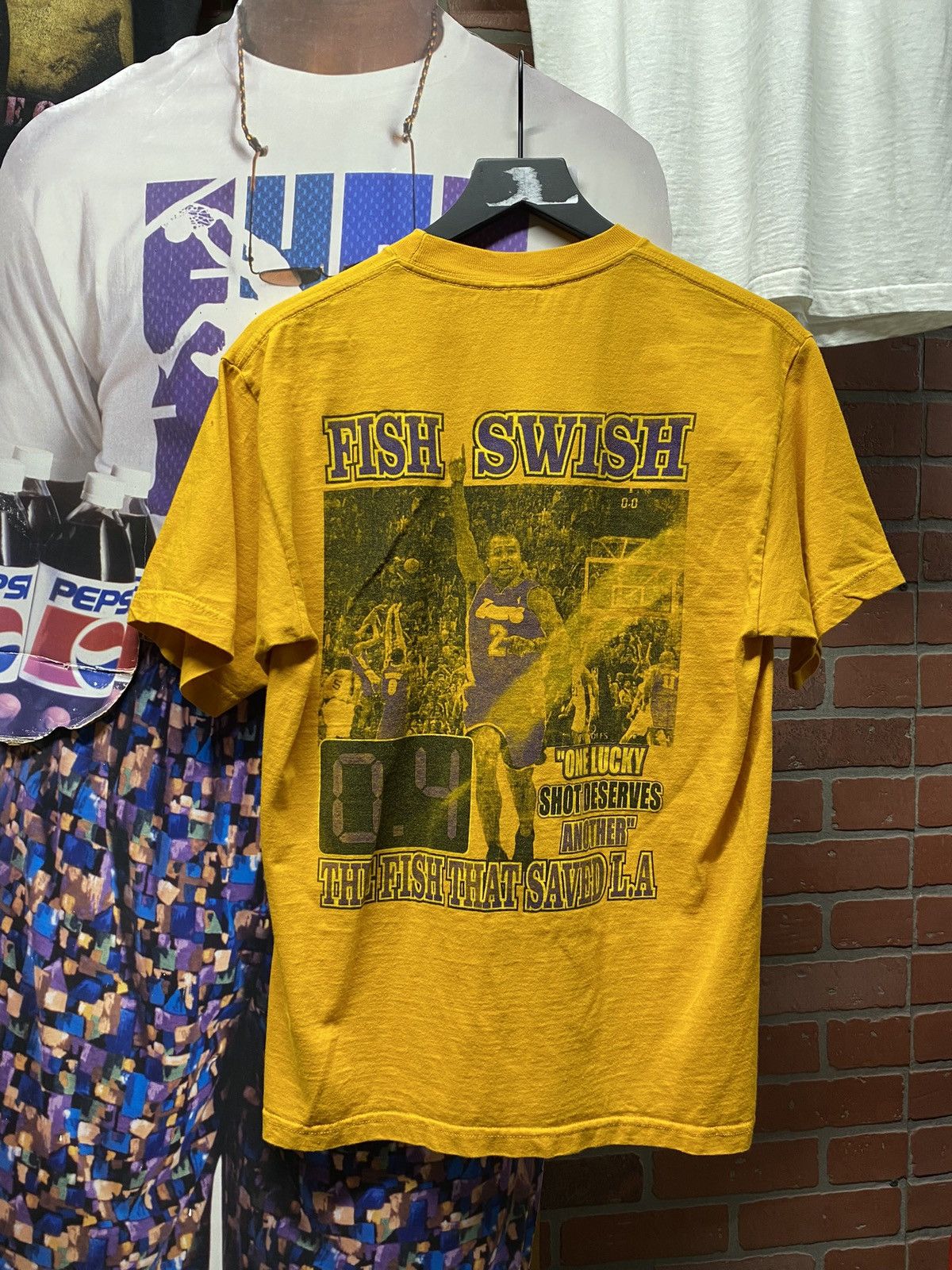 NBA × Vintage Vintage 04’ Lakers NBA Championship Finals Tee Shirt Medium Size US M / EU 48-50 / 2 - 2 Thumbnail