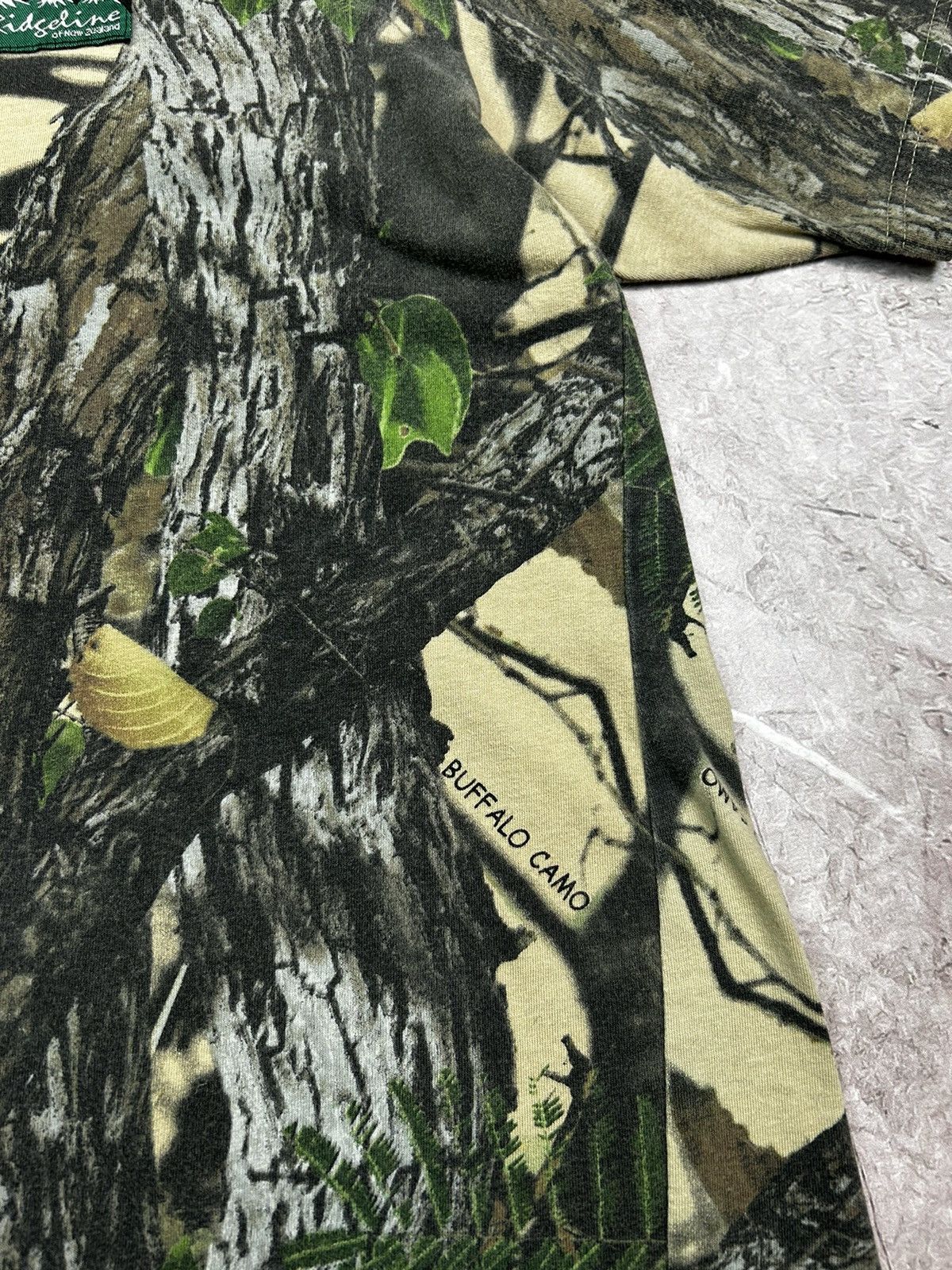 Realtree × Vintage Vintage Realtree T Shirt Tee Baggy Overprinted y2k hype 90s Size US M / EU 48-50 / 2 - 3 Thumbnail