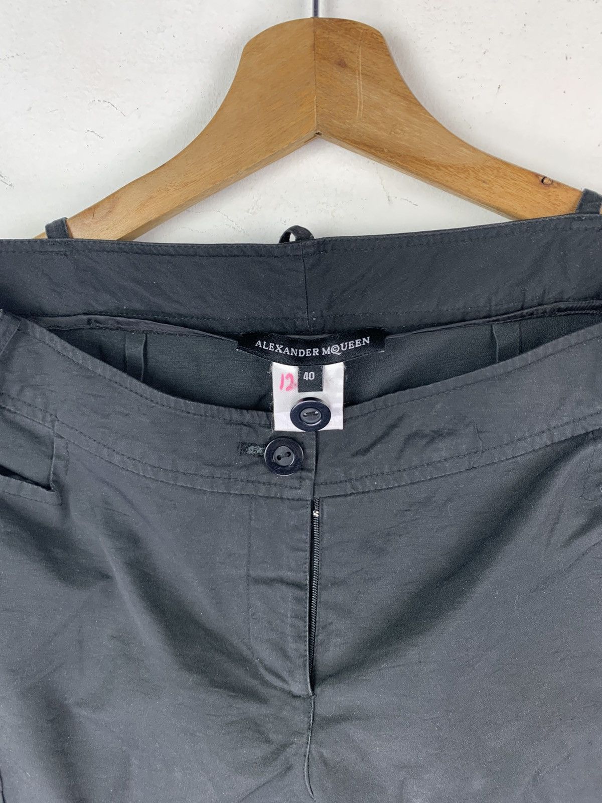 Alexander McQueen Alexander McQueen Short Pants Black Colour Nice Design Size US 30 / EU 46 - 3 Thumbnail