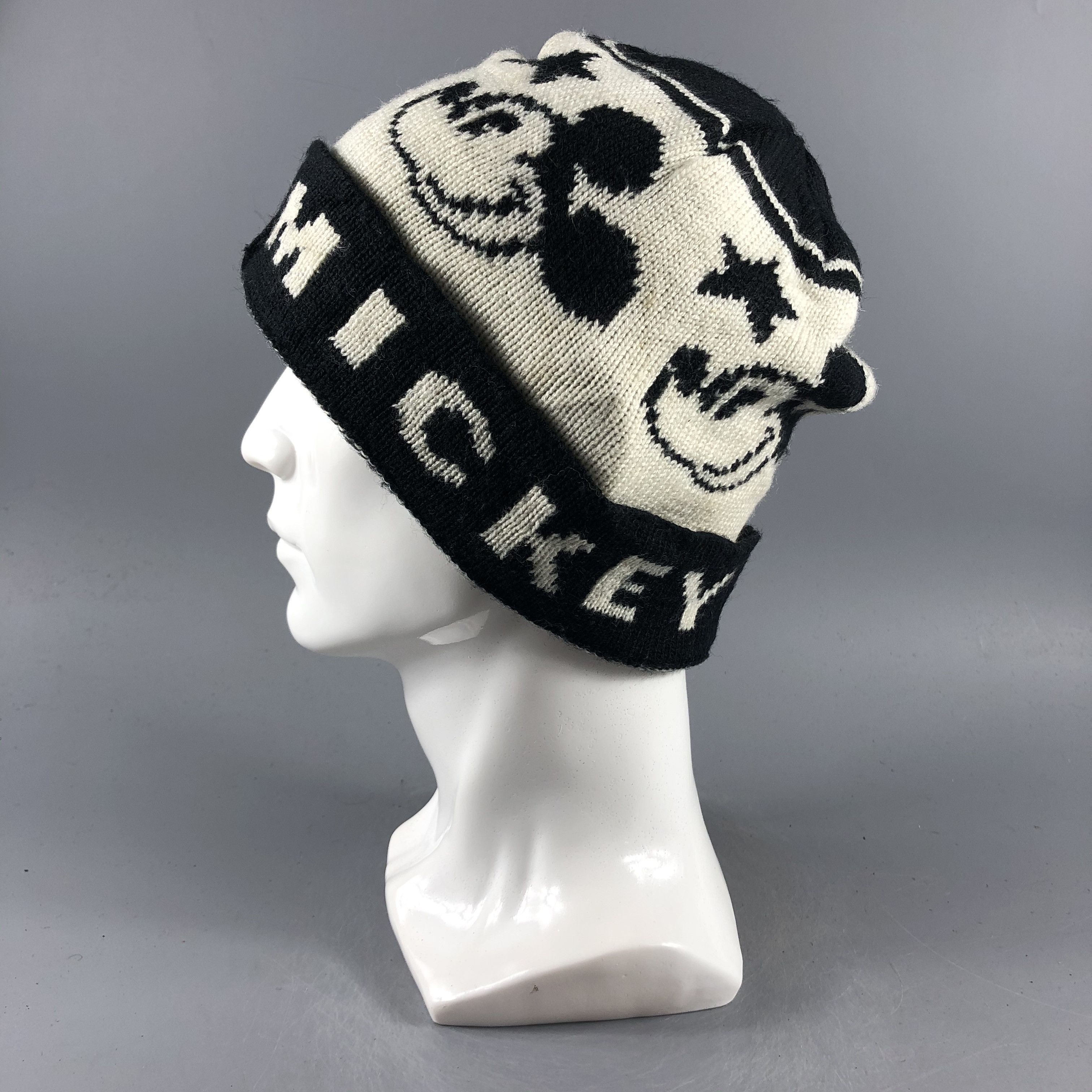 Disney × Mickey Mouse × Vintage Mickey Mouse x Disney Beanie Snow Hat Snow Cap -D112 Size ONE SIZE - 1 Thumbnail