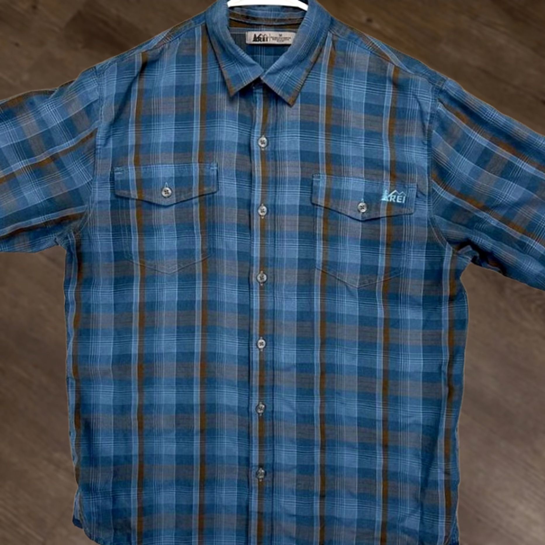 Vintage REI Shirt Mens Medium Blue Grey Madras Plaid Button Up Hiking Flap Pockets Size US M / EU 48-50 / 2 - 1 Thumbnail