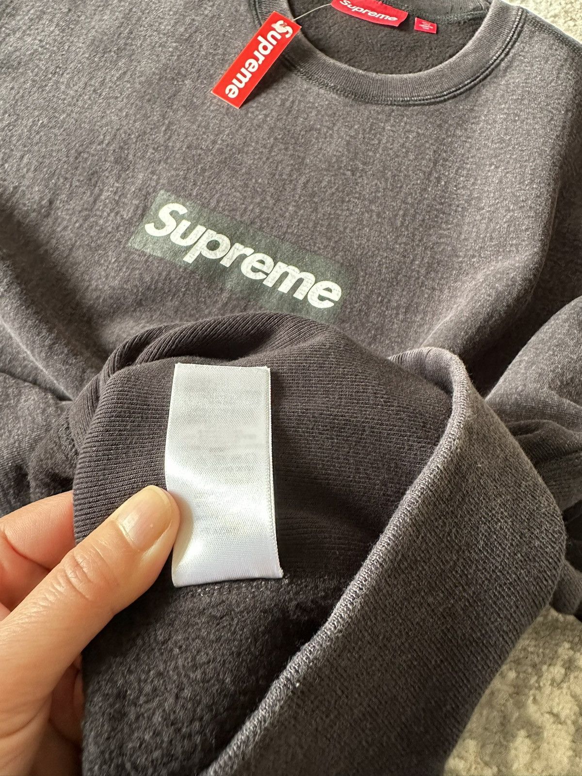 Supreme SUPREME WASHED BOX LOGO CREWNECK SS25 Size US XL / EU 56 / 4 - 11 Thumbnail