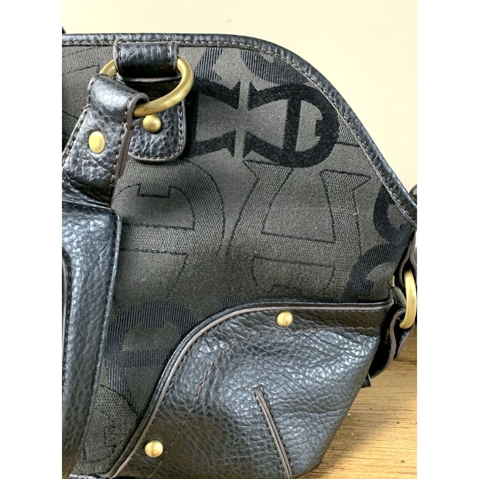 Etienne Aigner Etienne Aigner Women's Shoulder Bag Brown Leather Zip Closure Double Handles Gold Hardware 90s Vintage-Inspired Size ONE SIZE - 3 Thumbnail