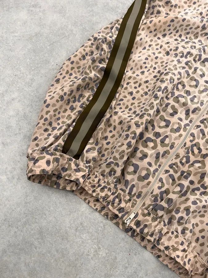 Gucci SS2011 Gucci Leopard Camo White Silk Jacket Size US S / EU 44-46 / 1 - 6 Thumbnail