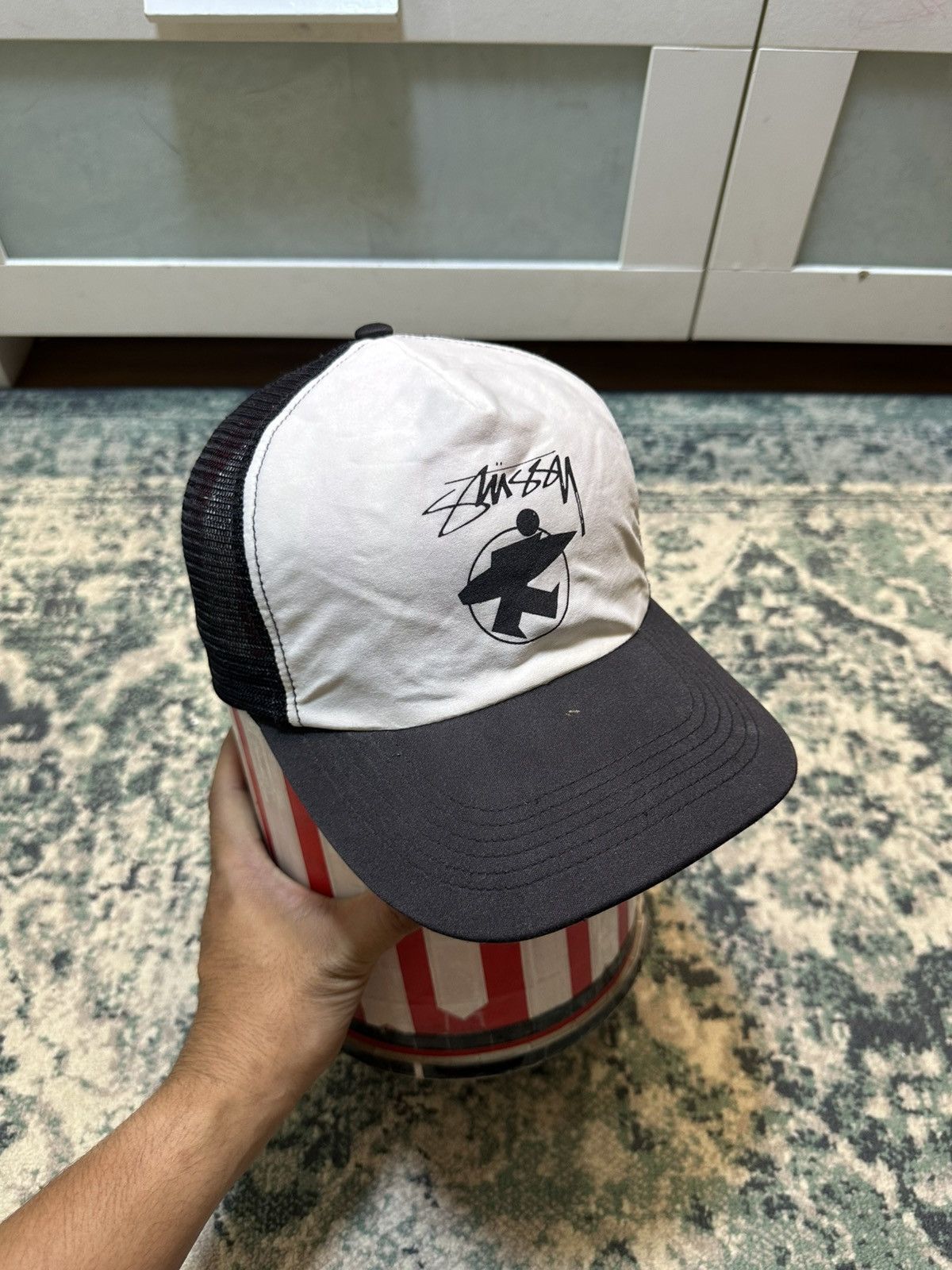 Stussy 2000s Stussy Surf Man Black Trucker Snapback OS Size ONE SIZE - 2 Thumbnail