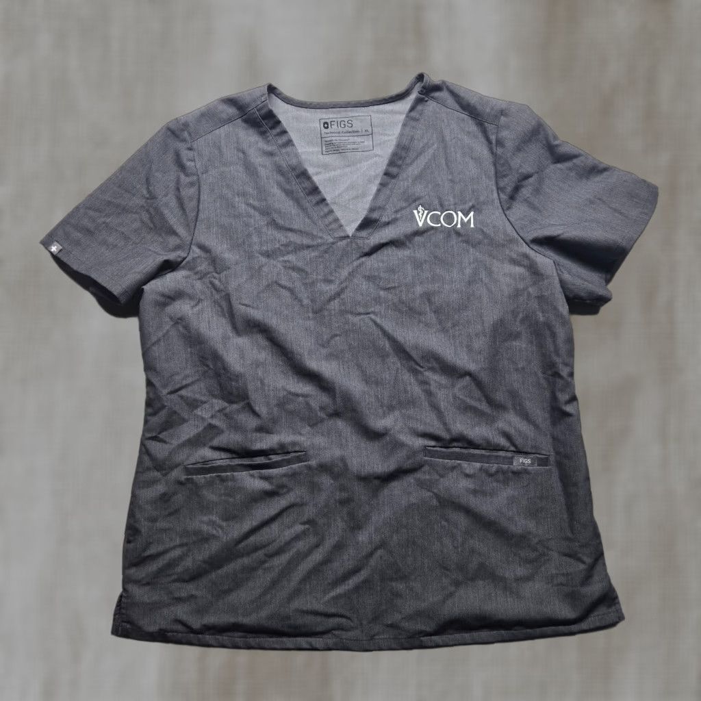 Vintage VCom Edward Via College of Osteopathic Medicine Scrub Top Shirt Gray FIGS XL Women Size US XL / EU 56 / 4 - 1 Thumbnail