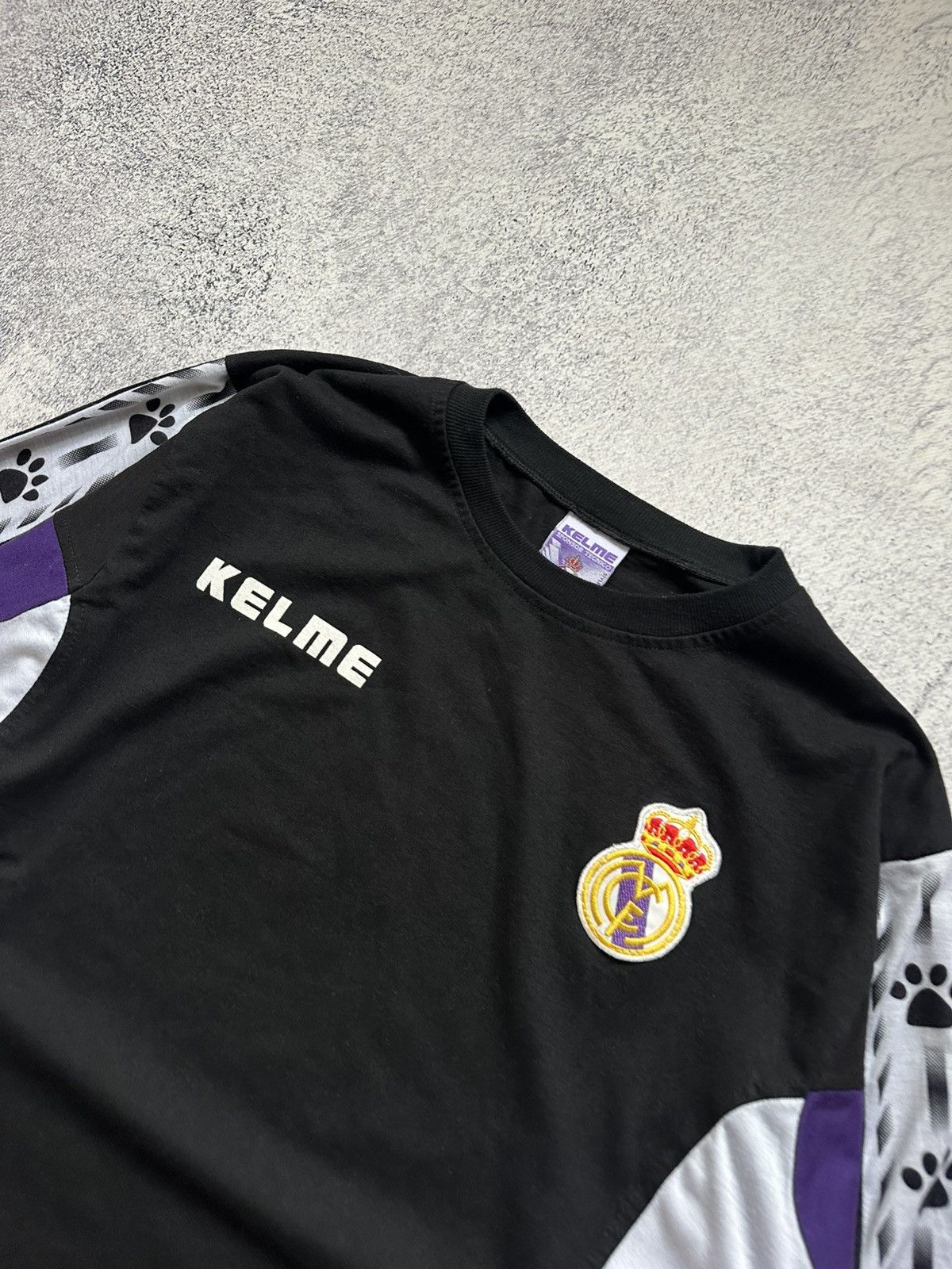 Other Kelme Real Madrid Mens SS Home Long Sleeve Shirt 1996/97 Size US XL / EU 56 / 4 - 6 Thumbnail