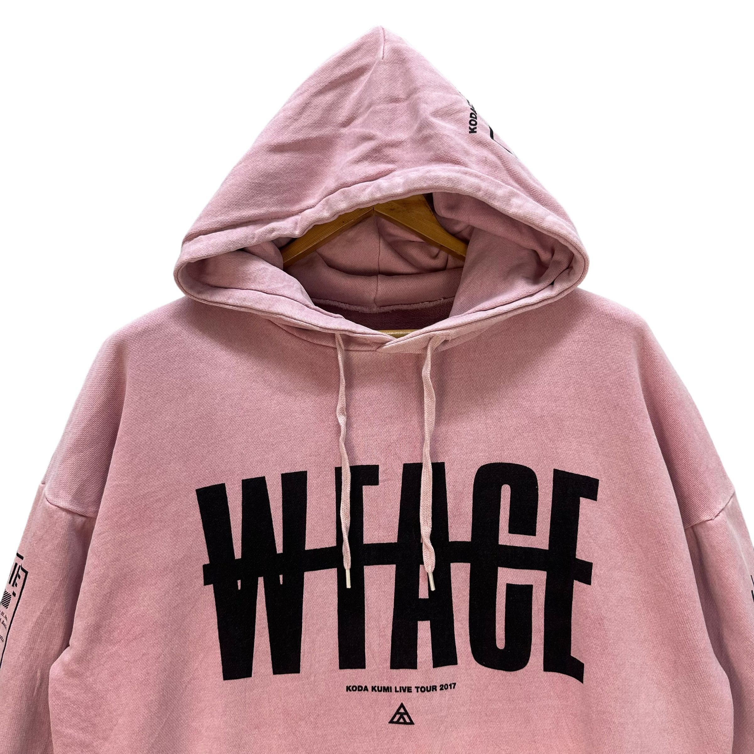 Band Tees W FACE KODA KUMI LIVE TOUR 2017 PULLOVER HOODIES #9039-51 Size US M / EU 48-50 / 2 - 2 Thumbnail