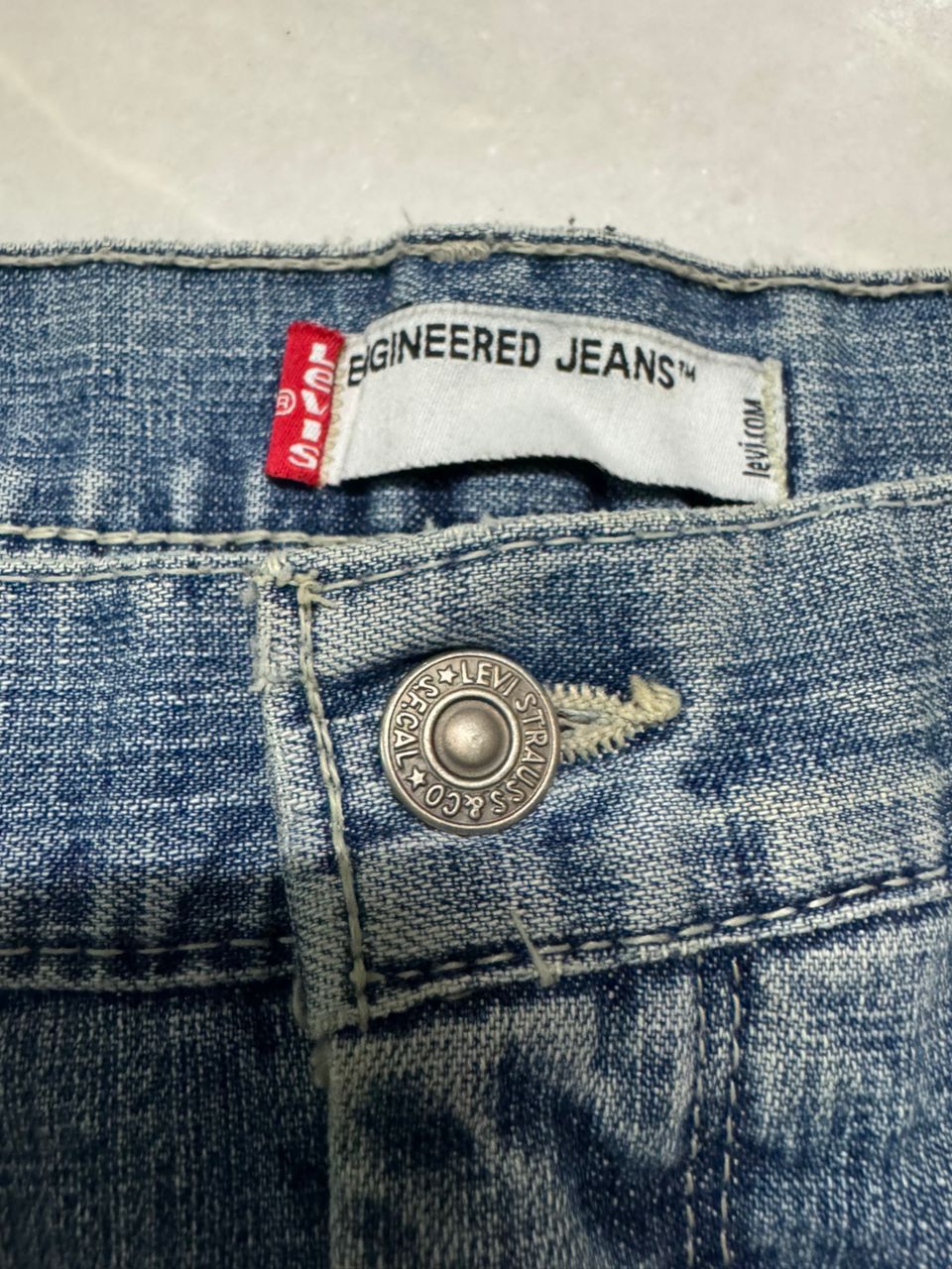 Levi's Vintage 2000s Levi’s Engineered Jeans Rusty Faded Denim Jean Size US 31 - 8 Thumbnail
