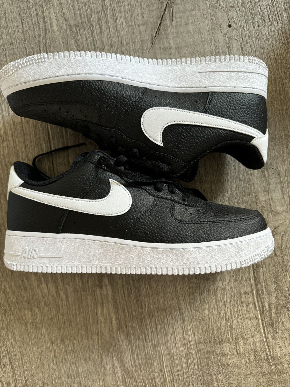 Nike Air Force Ones Black/White Size US 10.5 / EU 43-44 - 1 Thumbnail