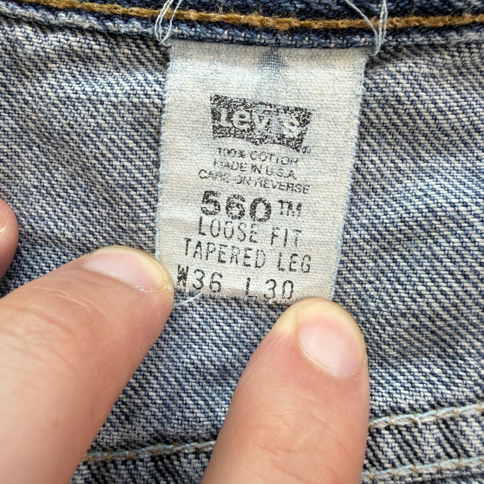 Levi's Vintage Levis 560 Loose Fit Tapered Leg Light Wash Jeans 36 Size US 36 / EU 52 - 3 Thumbnail