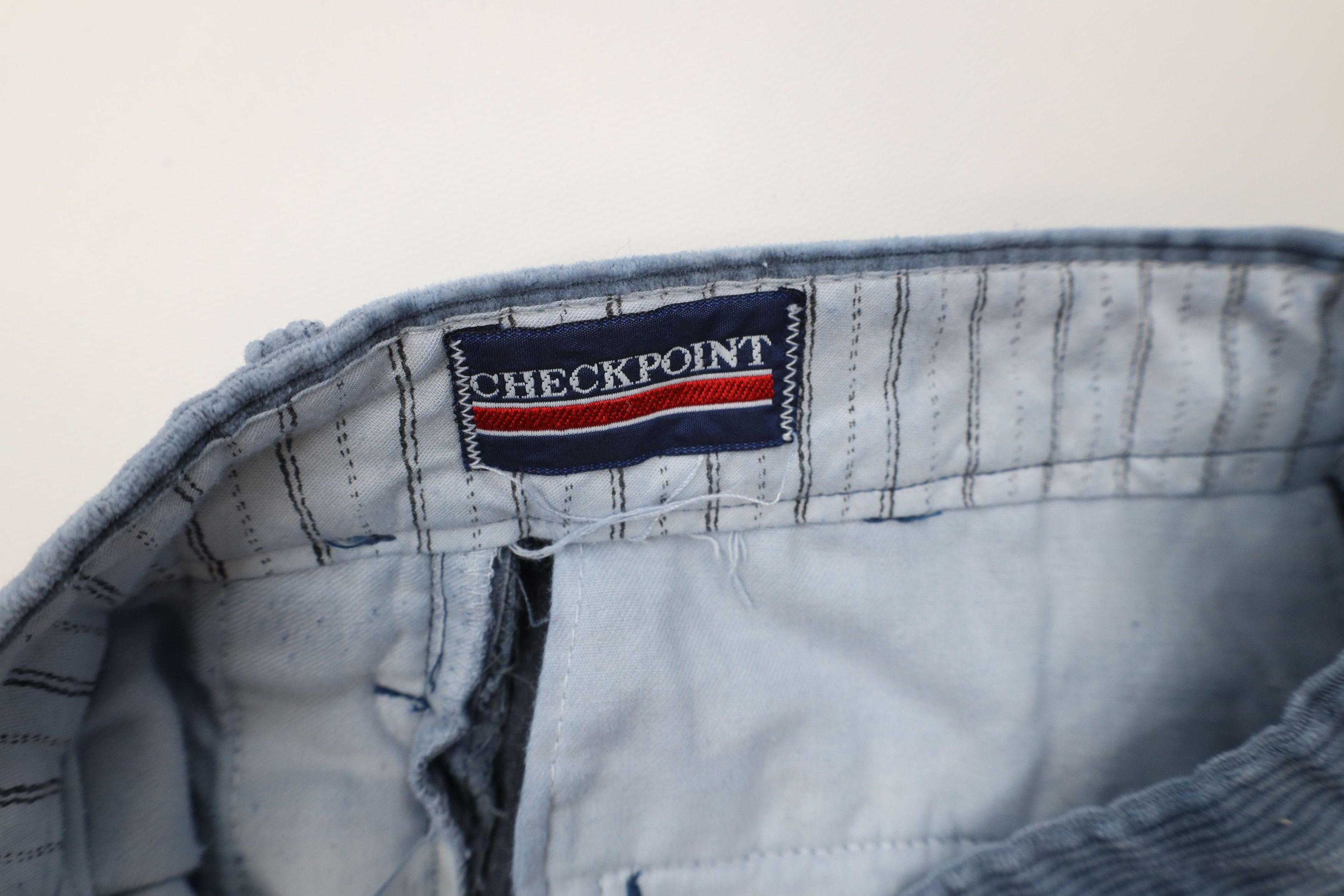 Vintage Vintage 90s Streetwear Pleated Corduroy Chino Pants Blue Size US 32 / EU 48 - 9 Thumbnail