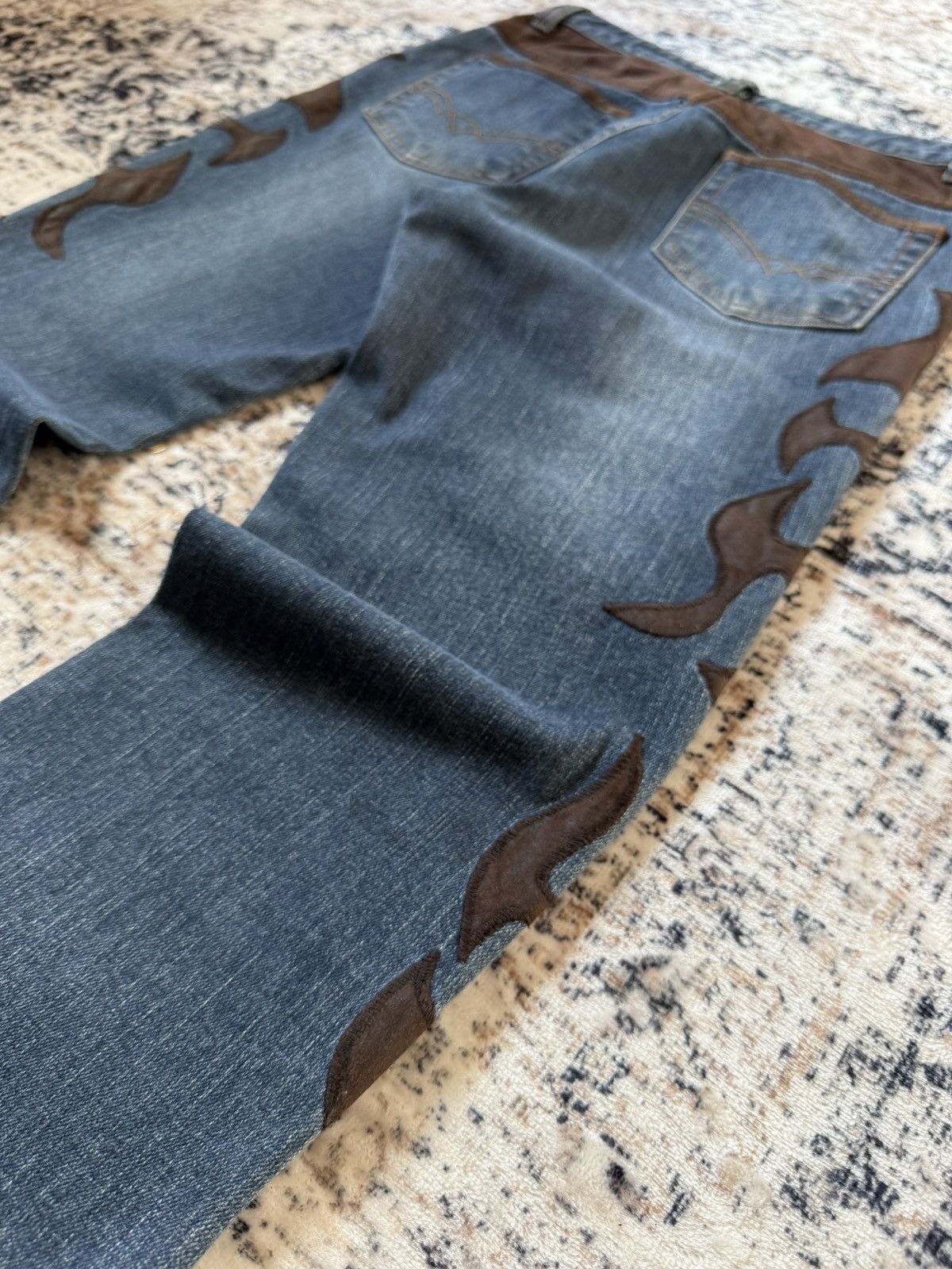 Le Grande Bleu (L.G.B.) Blue Jam Embroidered Tribal Flared Jeans Size US 26 / EU 42 - 15 Thumbnail