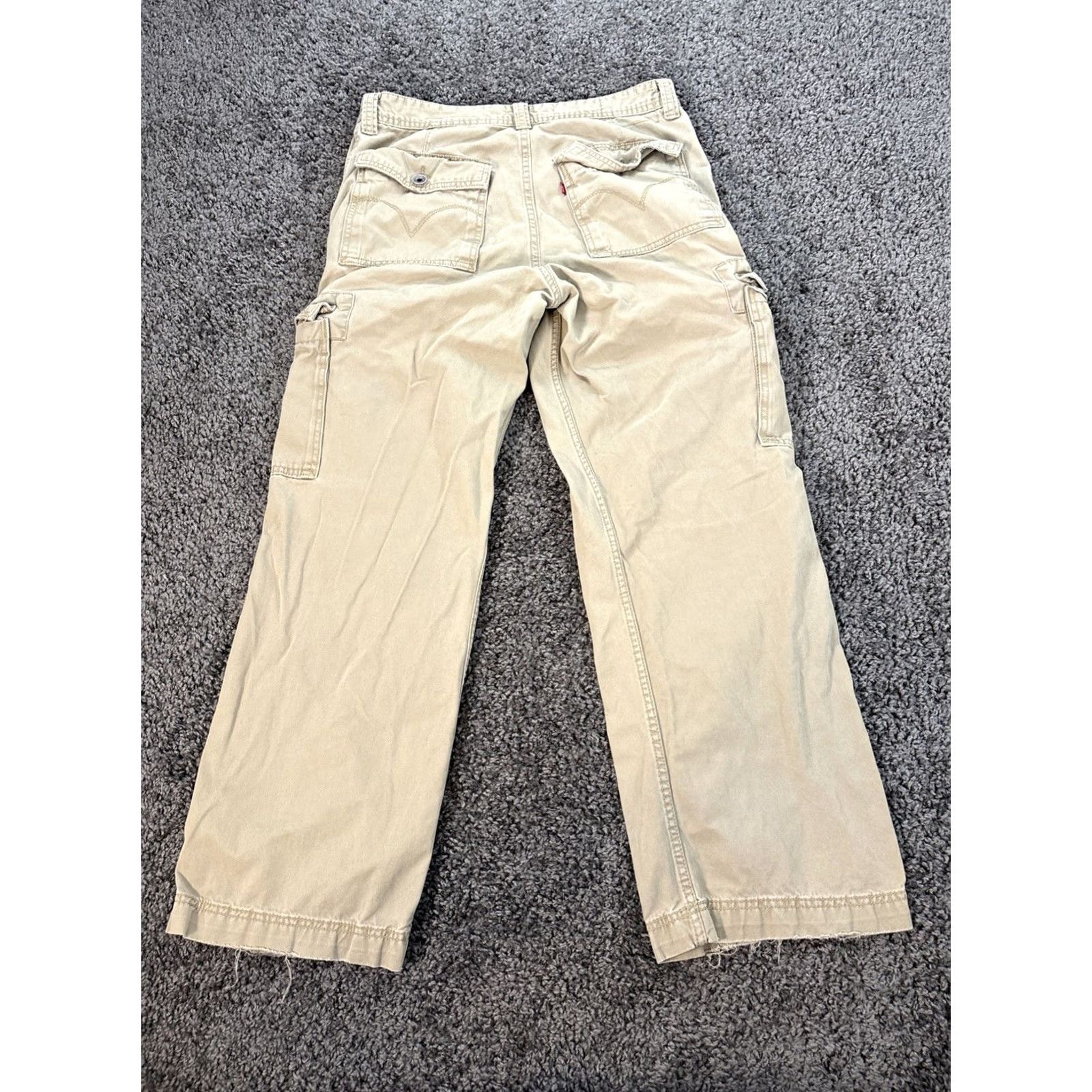 Levi's VINTAGE Levi's Cargo Pants Mens 34x31 Baggy Relaxed Beige Cotton 5-Pocket Y2K Camouflage Military Cargo Straight Pant Mens Size US 34 / EU 50 - 6 Thumbnail