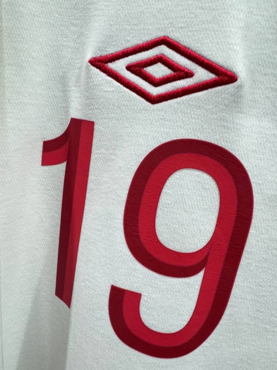Umbro GASCOIGNE #19 ENGLAND Euro 2012 Home shirt Jersey UMBRO Size US XL / EU 56 / 4 - 4 Thumbnail