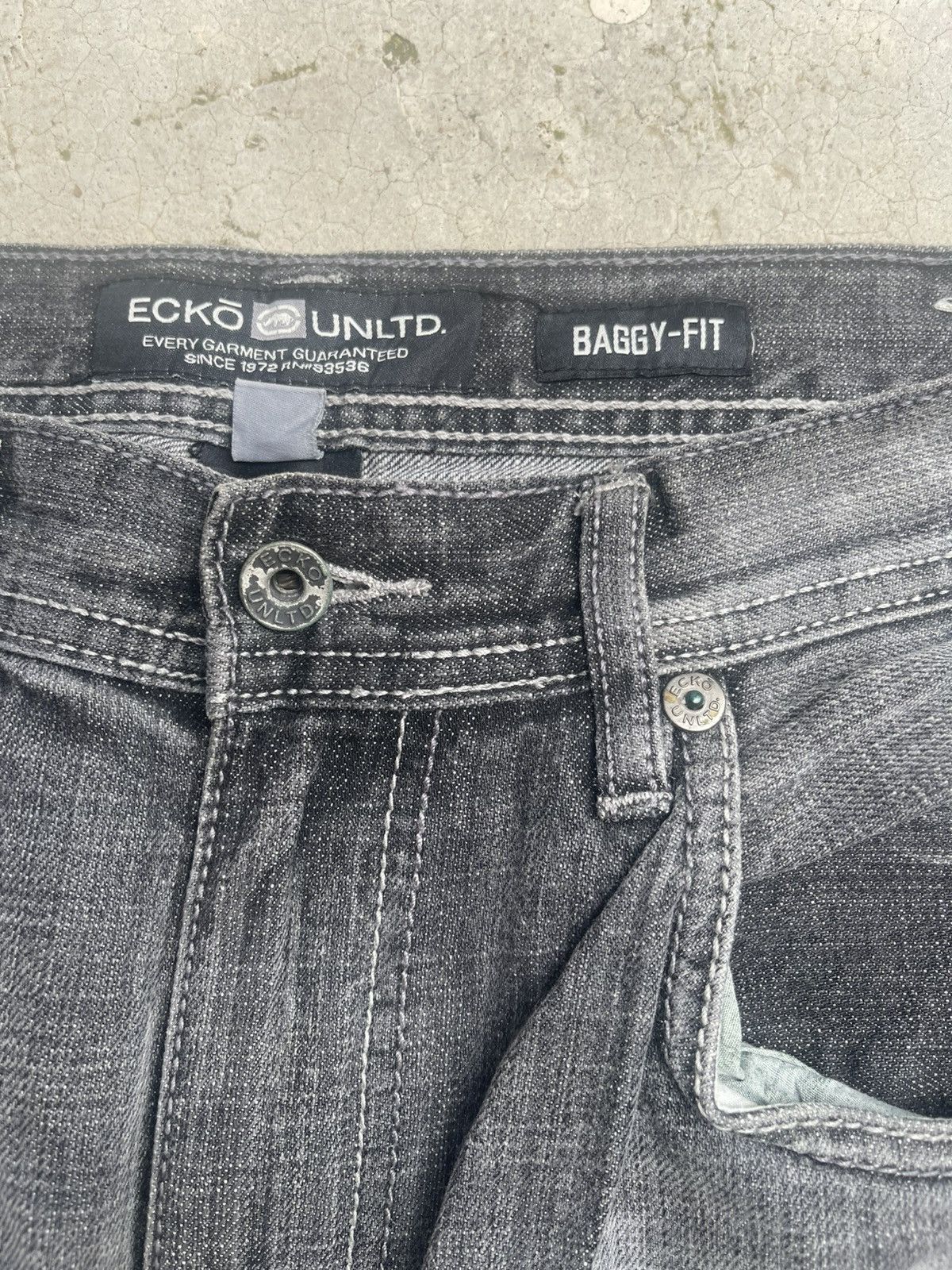 Vintage Ecko Baggy Fit Jeans s12