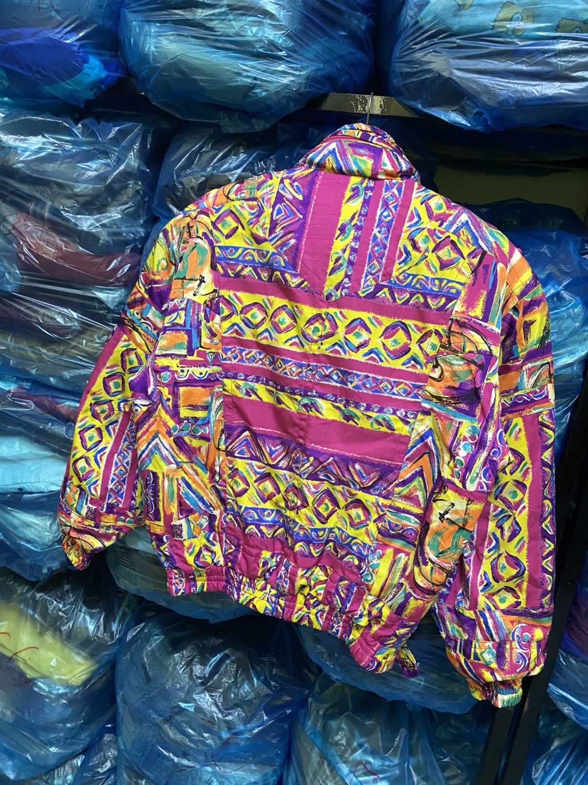 Vintage Vintage Cismon Ski Jacket Neon Abstract Print Winter Puffer Size US S / EU 44-46 / 1 - 12 Thumbnail