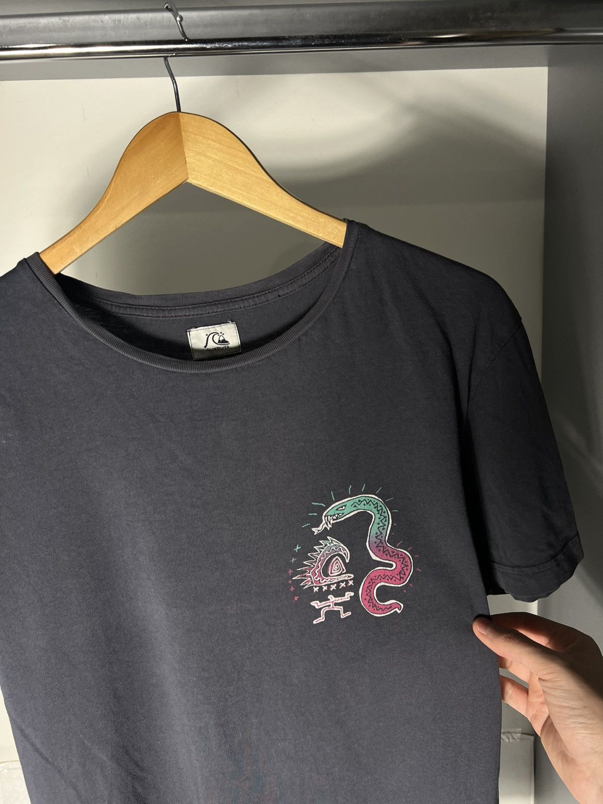 Quiksilver VINTAGE QUIKSILVER SURF GORPCORE RETRO DESIGNER T-SHIRT 90s Size US S / EU 44-46 / 1 - 5 Thumbnail