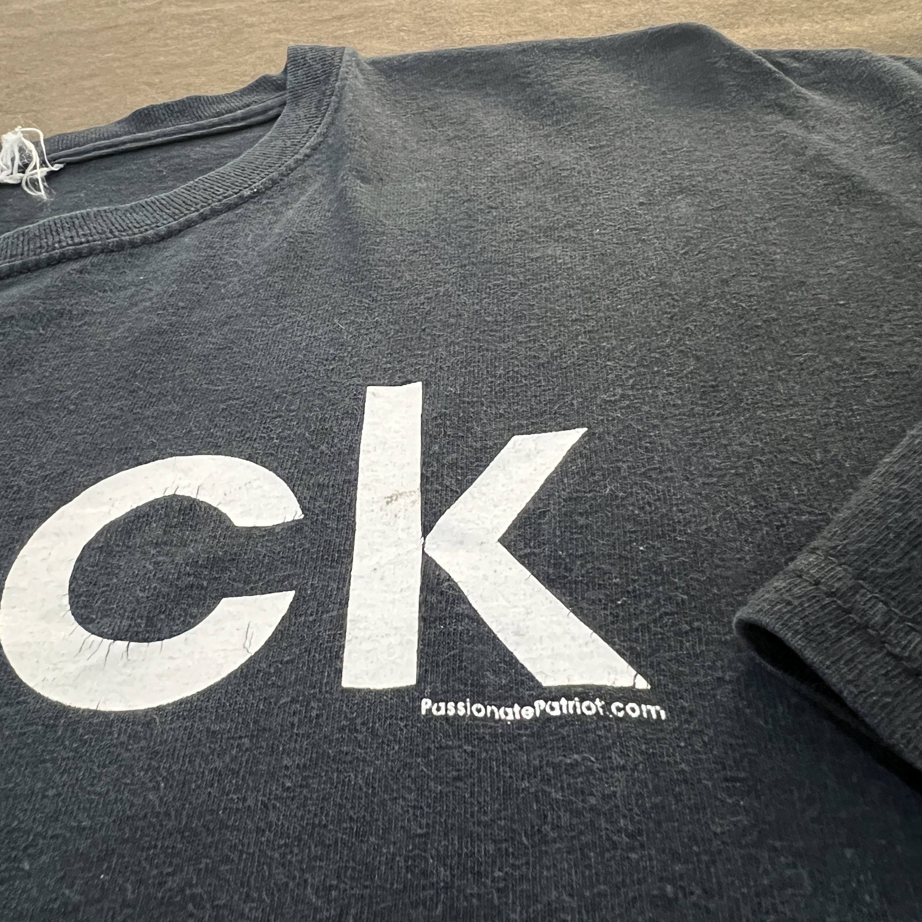 Vintage Vintage Y2K iGlock Tee 911 Gun 2XL Streetwear Graphic Size US XXL / EU 58 / 5 - 3 Thumbnail