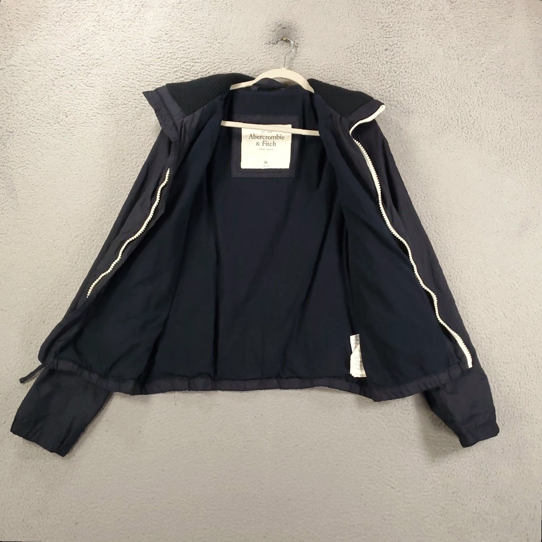 Abercrombie & Fitch Abercrombie & Fitch Jacket Mens XL Blue Faux Fur High Neck Padded Full Zip Y2K Size US XL / EU 56 / 4 - 2 Thumbnail
