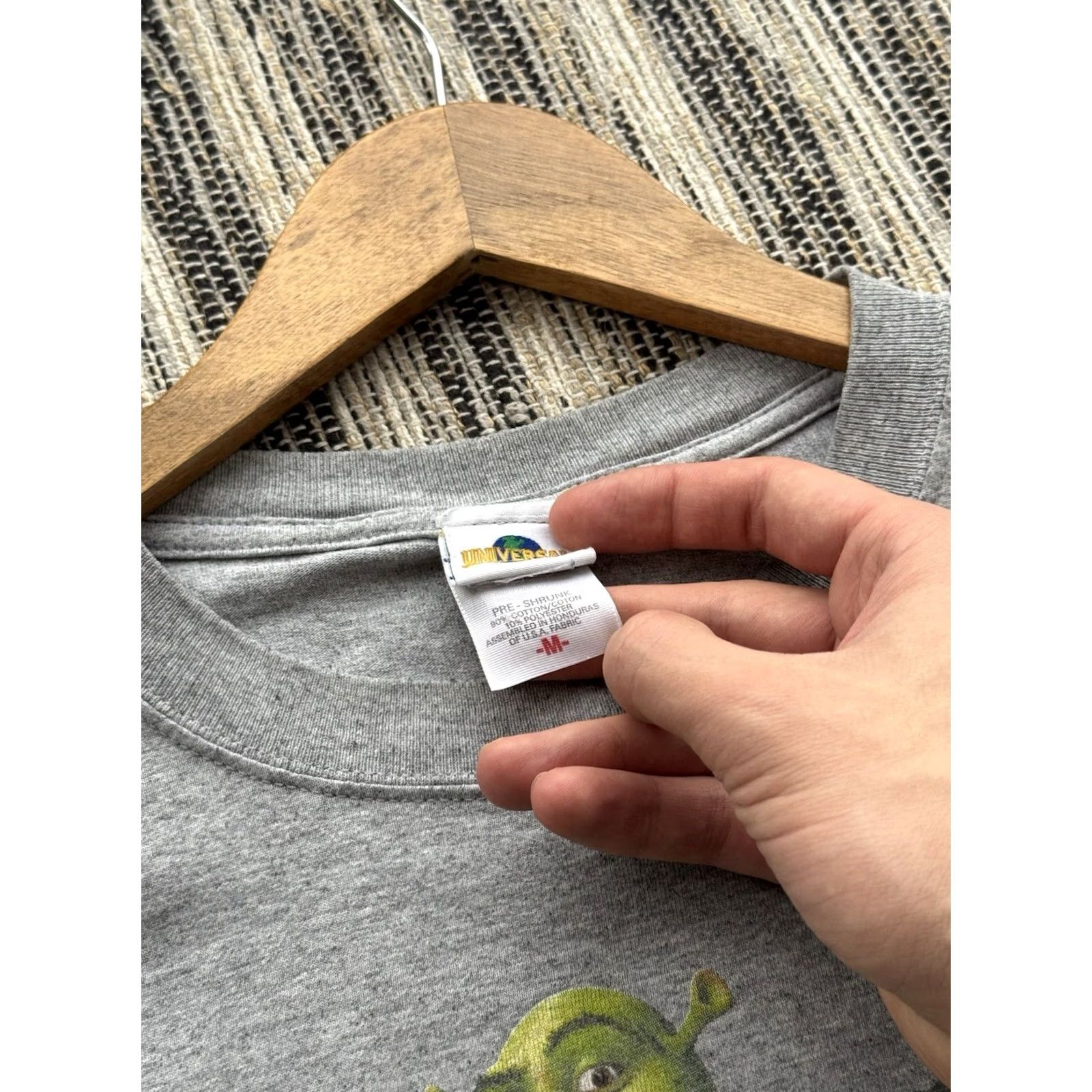 Vintage VINTAGE Universal Studios Hollywood Shrek Donkey Movie Promo Shirt M Gray Cotton Logo 90s Merch Mens T-Shirt Size US M / EU 48-50 / 2 - 8 Thumbnail