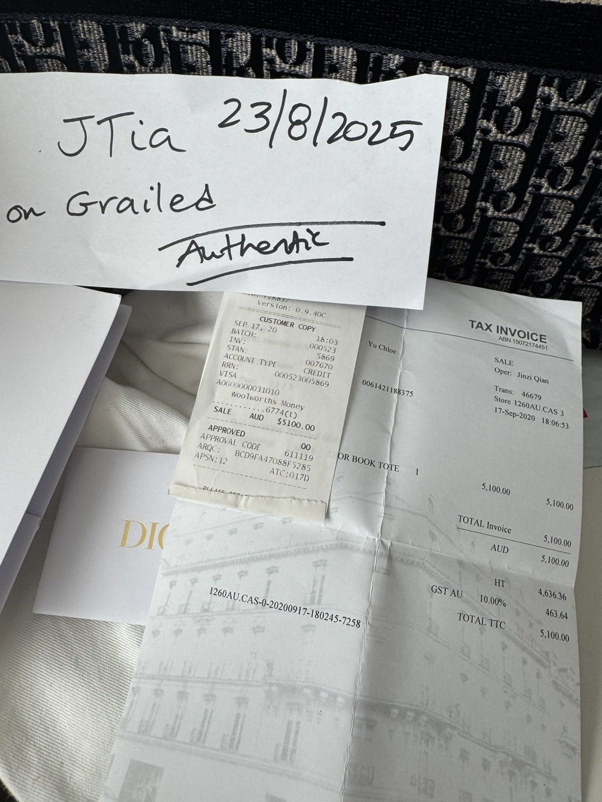 Dior Authentic✅ Receipt ✅ Velvet Oblique Book Tote Bag Size ONE SIZE - 25 Thumbnail