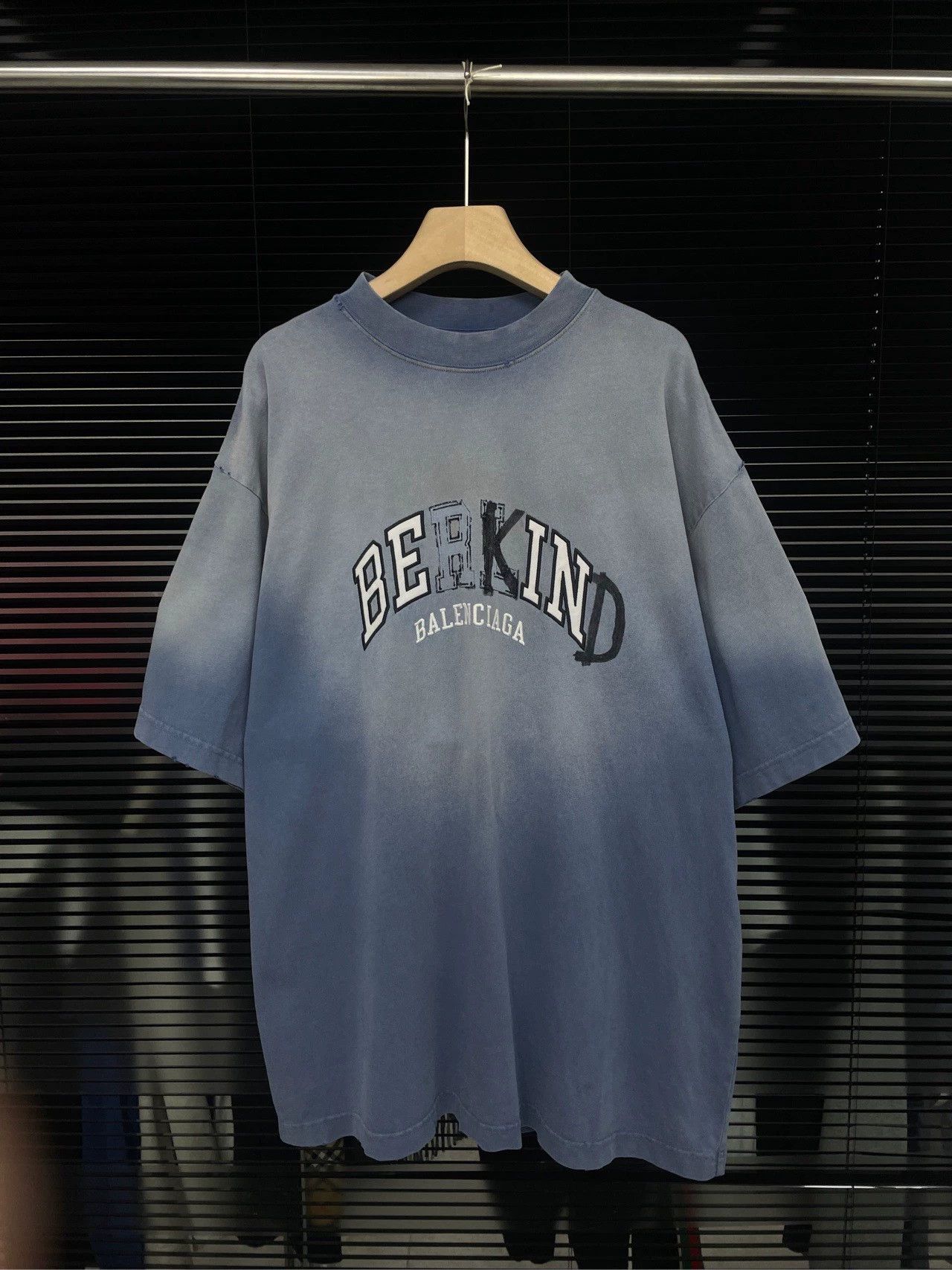 Balenciaga Balenciaga Berekind Wash Damaged Blue Grey Short Sleeves Size US L / EU 52-54 / 3 - 1 Thumbnail