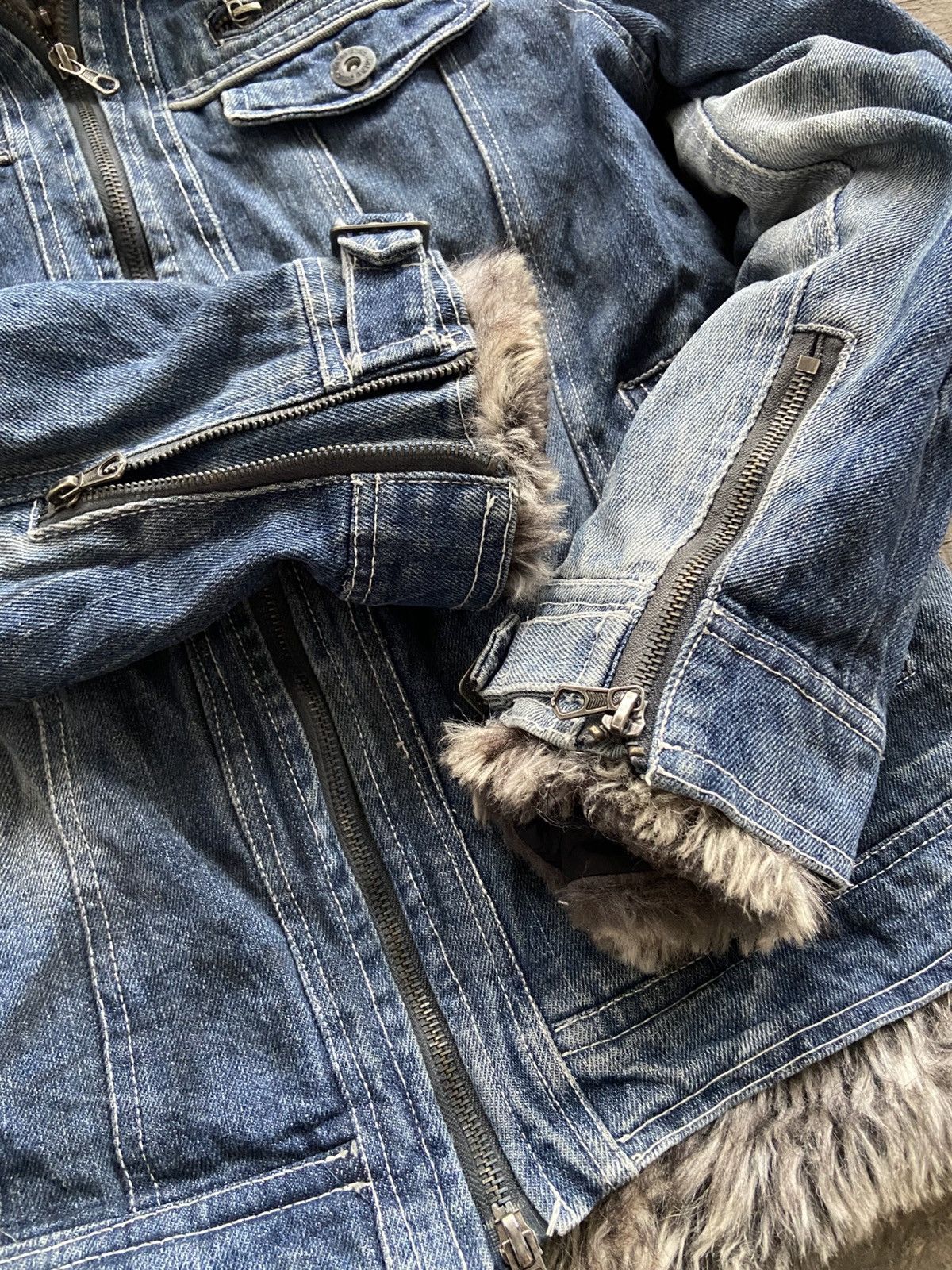 2000s In The Attic - Vkei Apocalypse Style Fur Denim Jacket