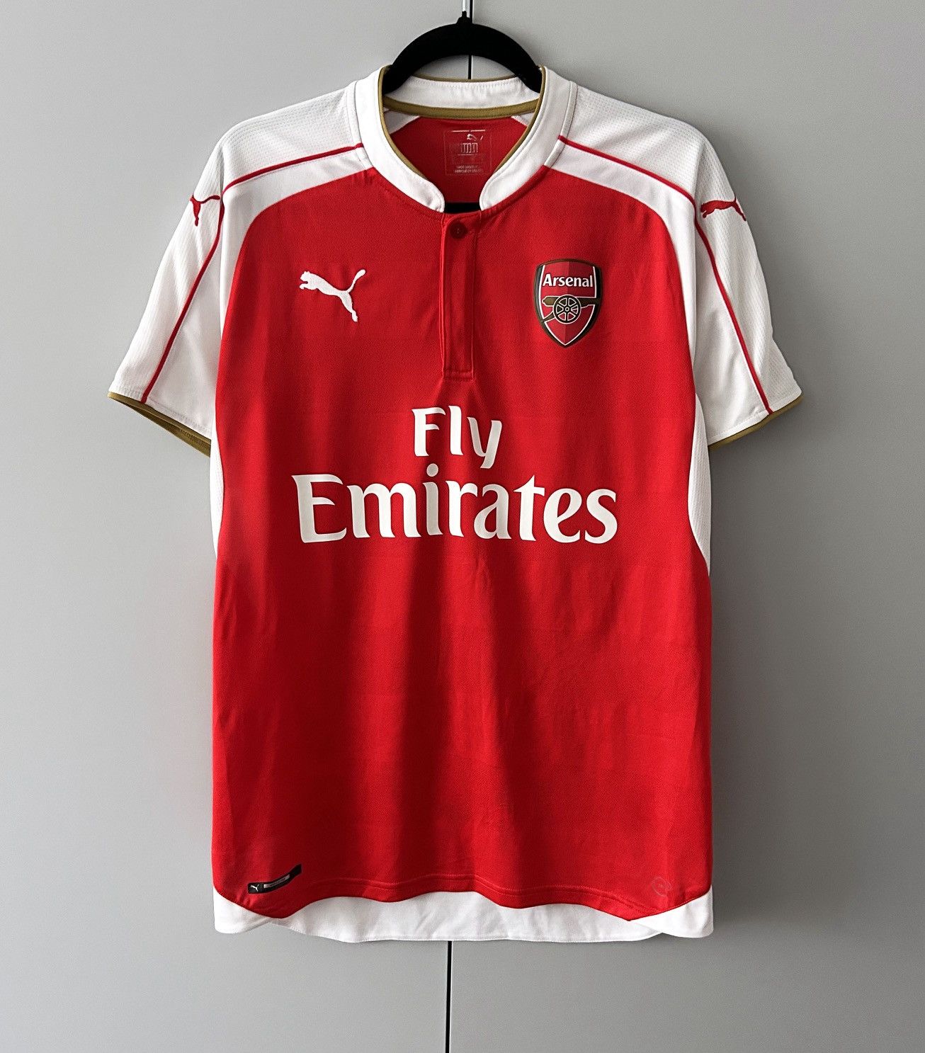 Puma Arsenal 2015 2016 jersey football soccer vintage Puma Size US M / EU 48-50 / 2 - 1 Thumbnail