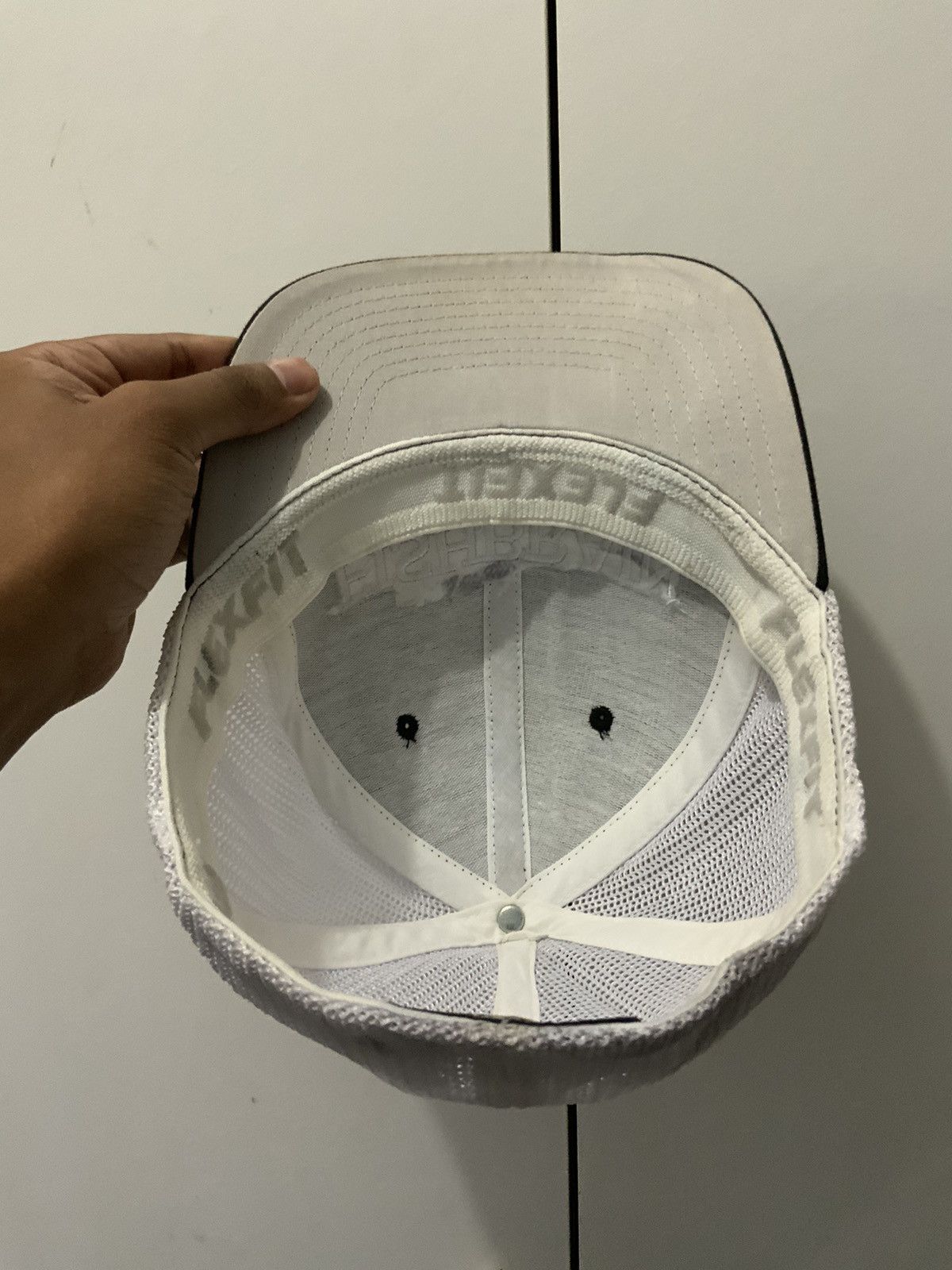 Hat Club Fishbrain Yupoong Flexi Spellout Fitted trucker Hat Size ONE SIZE - 10 Thumbnail