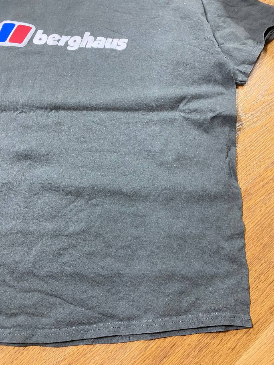 Berghaus Vintage Berghaus T-shirts Logo 90s Y2K USA Size US XL / EU 56 / 4 - 6 Thumbnail