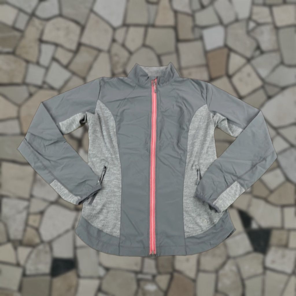 Mountain Hardwear Mountain Hardwear Jacket Womens Large Gray Mighty Power Hybrid Windbreaker Coat Size L / US 10 / IT 46 - 1 Thumbnail