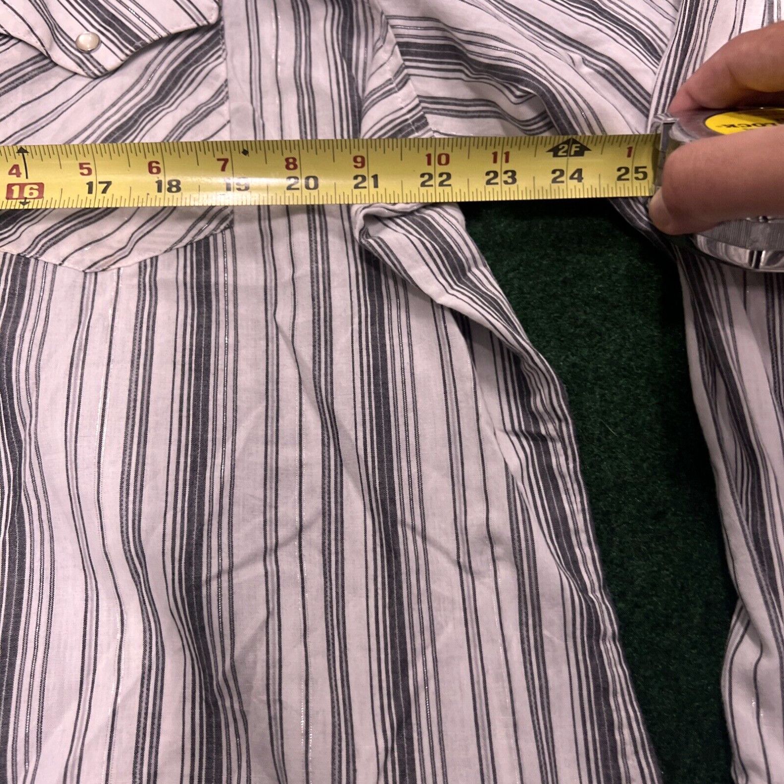Wrangler Vintage Wrangler Mens XL Button Up Shirt Pearl Snap Vertical Stripe Western Size US XL / EU 56 / 4 - 7 Thumbnail
